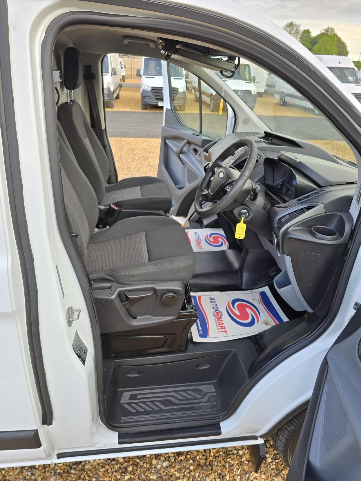 Ford Transit Custom 2.2 TDCi 290 ECOnetic Panel Van 5dr Diesel Manual L1 H1 (162 g/km, 98 bhp)