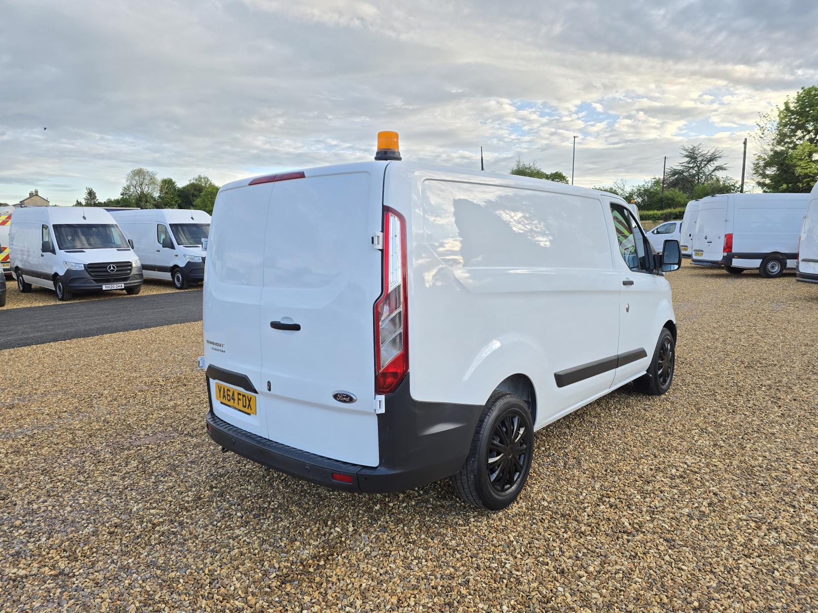 Ford Transit Custom 2.2 TDCi 290 ECOnetic Panel Van 5dr Diesel Manual L1 H1 (162 g/km, 98 bhp)