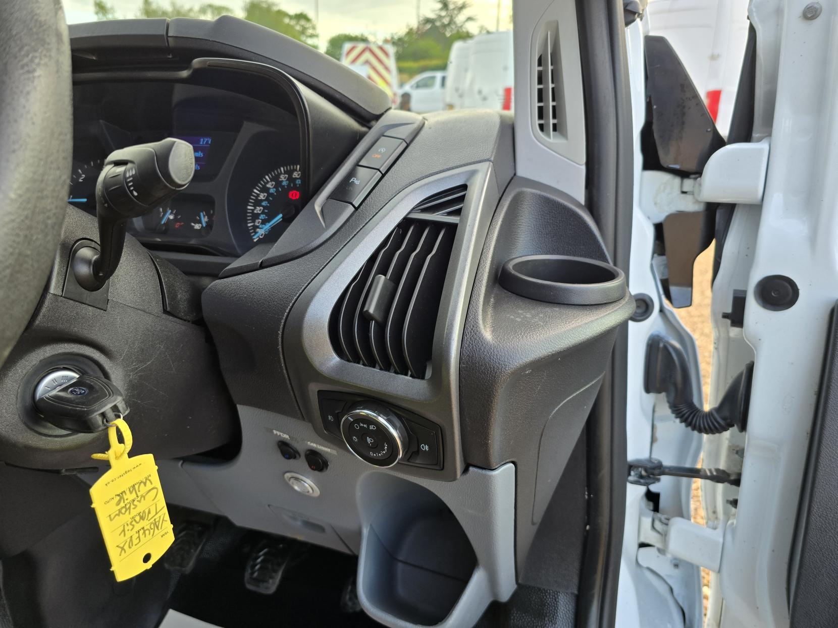 Ford Transit Custom 2.2 TDCi 290 ECOnetic Panel Van 5dr Diesel Manual L1 H1 (162 g/km, 98 bhp)