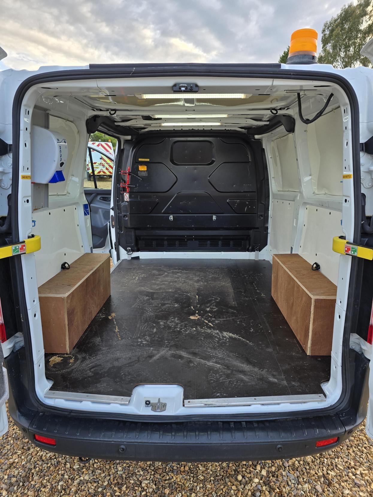 Ford Transit Custom 2.2 TDCi 290 ECOnetic Panel Van 5dr Diesel Manual L1 H1 (162 g/km, 98 bhp)