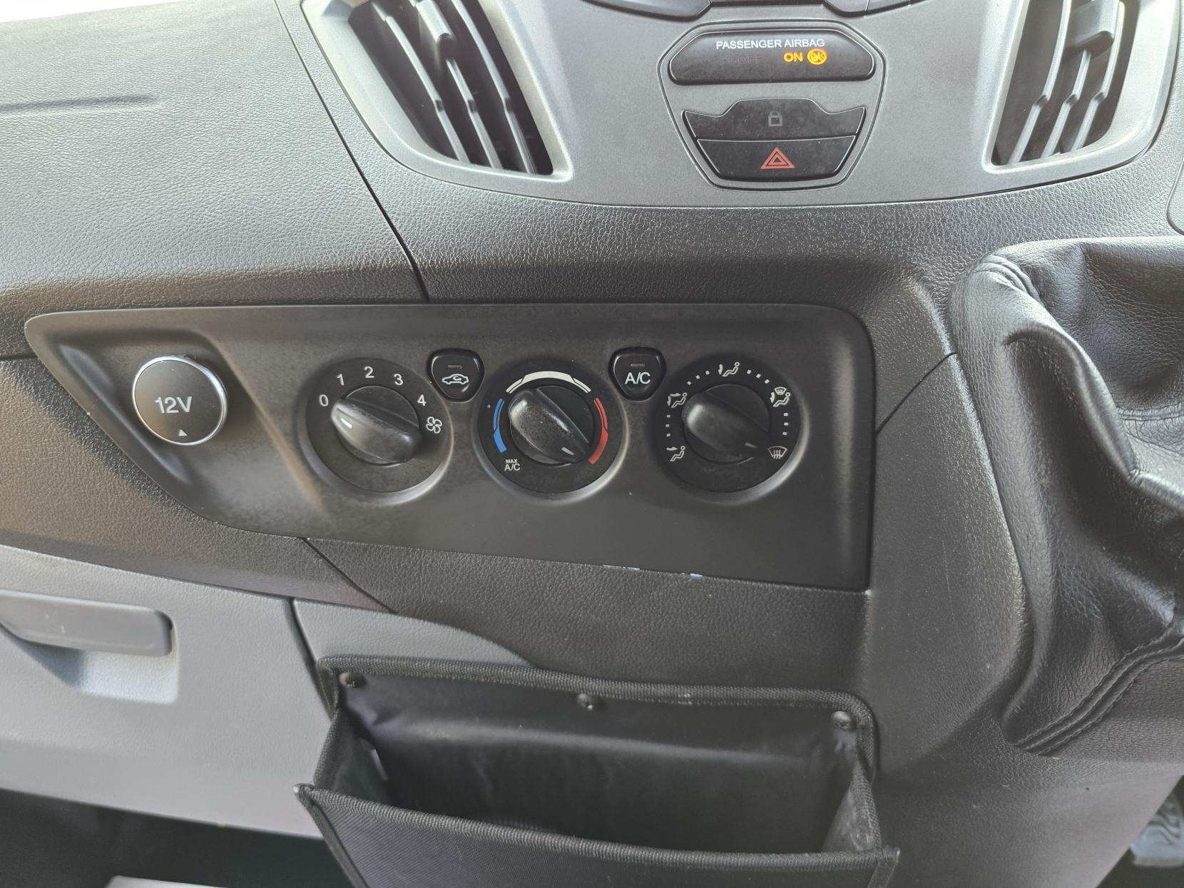 Ford Transit Custom 2.2 TDCi 290 ECOnetic Panel Van 5dr Diesel Manual L1 H1 (162 g/km, 98 bhp)