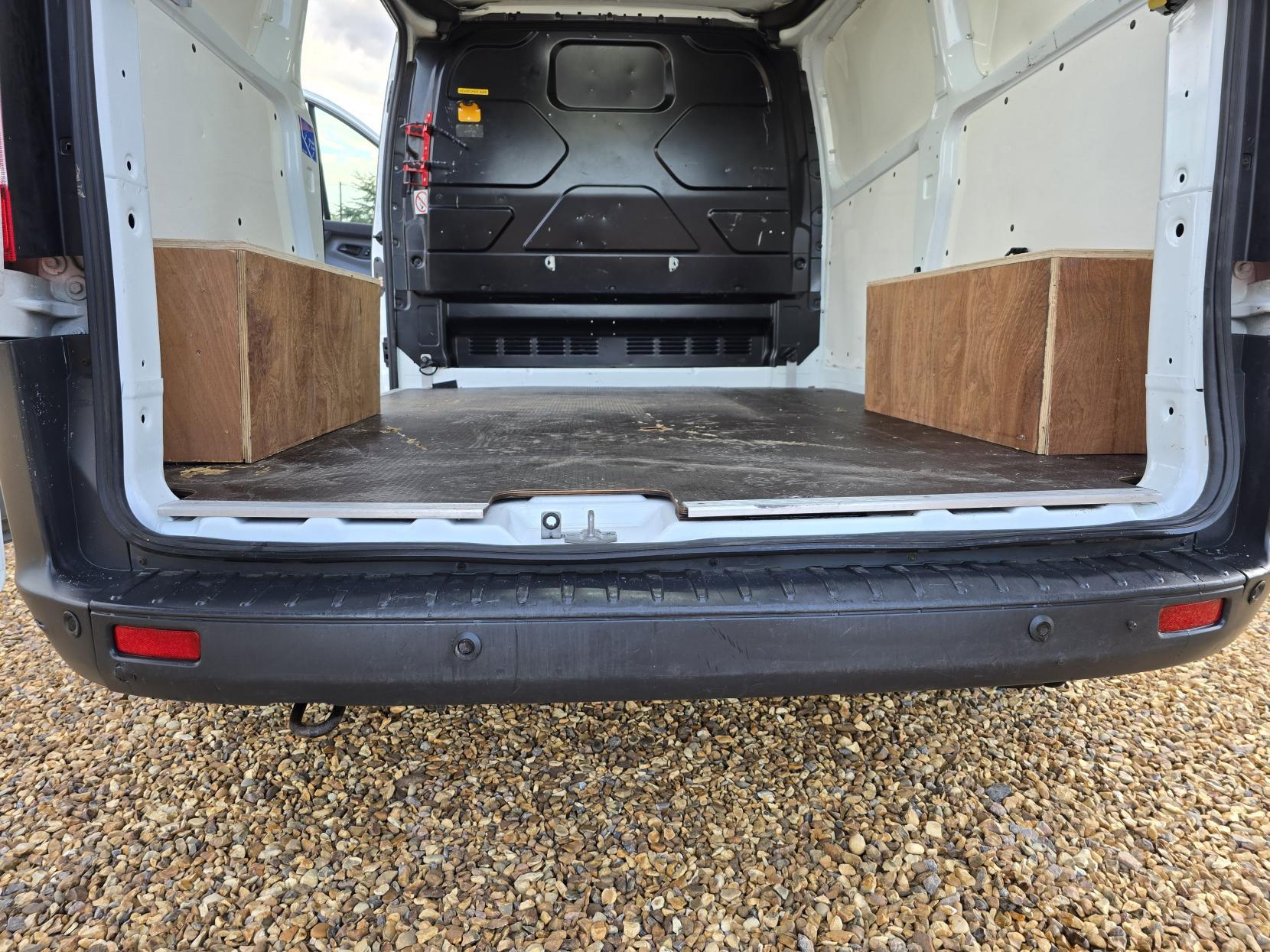 Ford Transit Custom 2.2 TDCi 290 ECOnetic Panel Van 5dr Diesel Manual L1 H1 (162 g/km, 98 bhp)