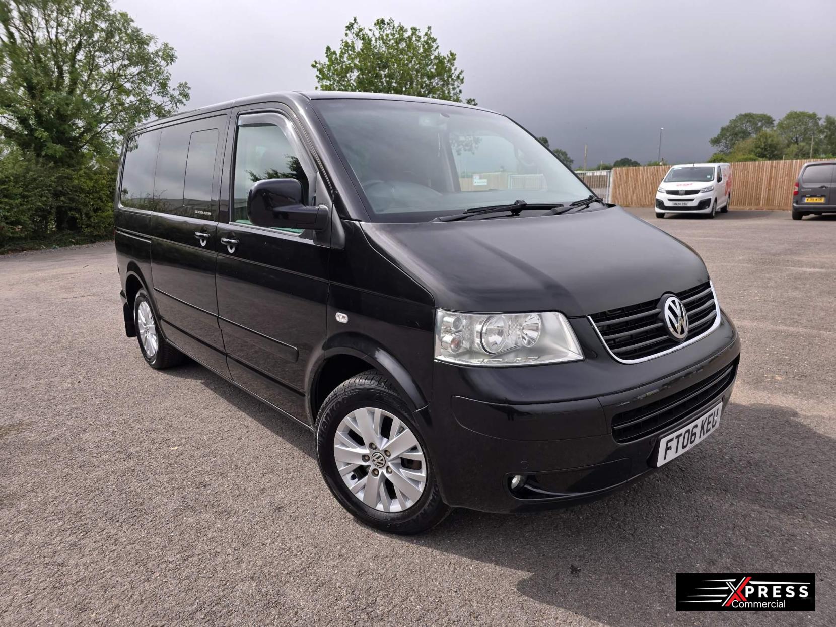 Volkswagen Caravelle 2.5 TDI Pure Drive Executive Tiptronic Euro 4 5dr