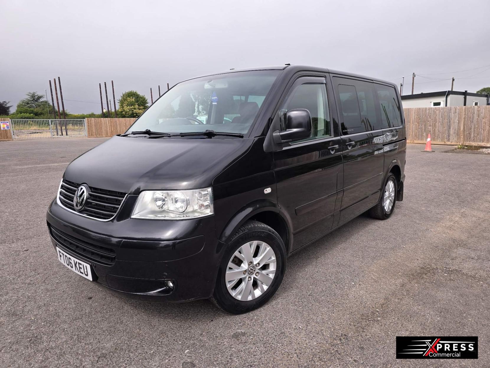 Volkswagen Caravelle 2.5 TDI Pure Drive Executive Tiptronic Euro 4 5dr