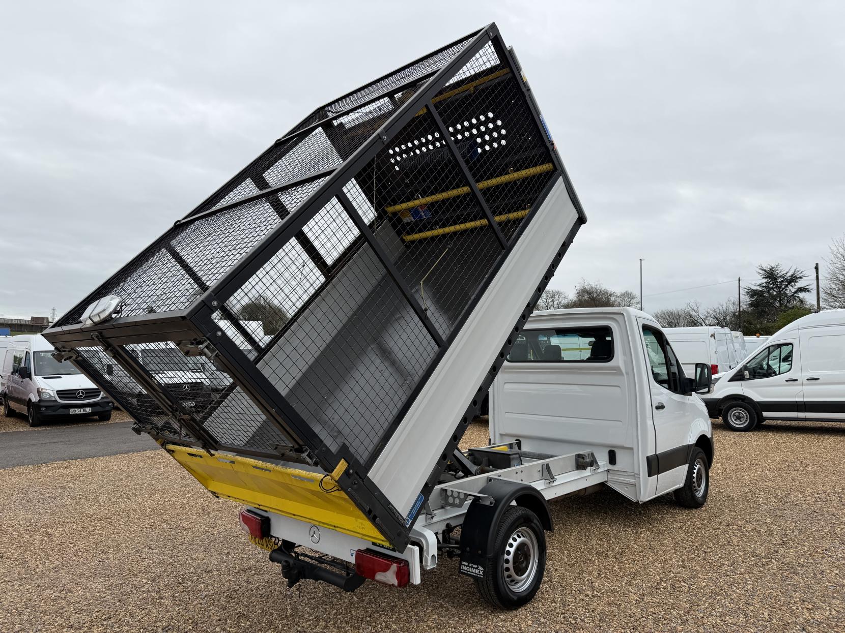 Mercedes-Benz Sprinter 2.1 316 CDI Chassis Cab 2dr Diesel Manual RWD L2 Euro 6 (163 ps)