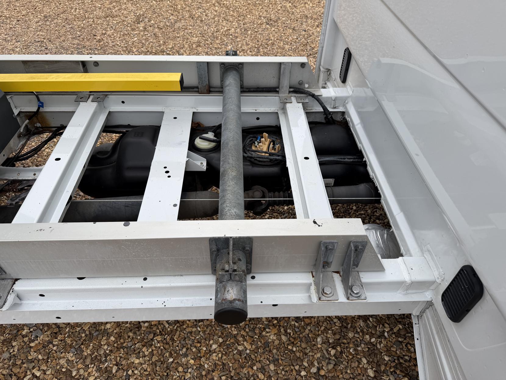 Mercedes-Benz Sprinter 2.1 316 CDI Chassis Cab 2dr Diesel Manual RWD L2 Euro 6 (163 ps)