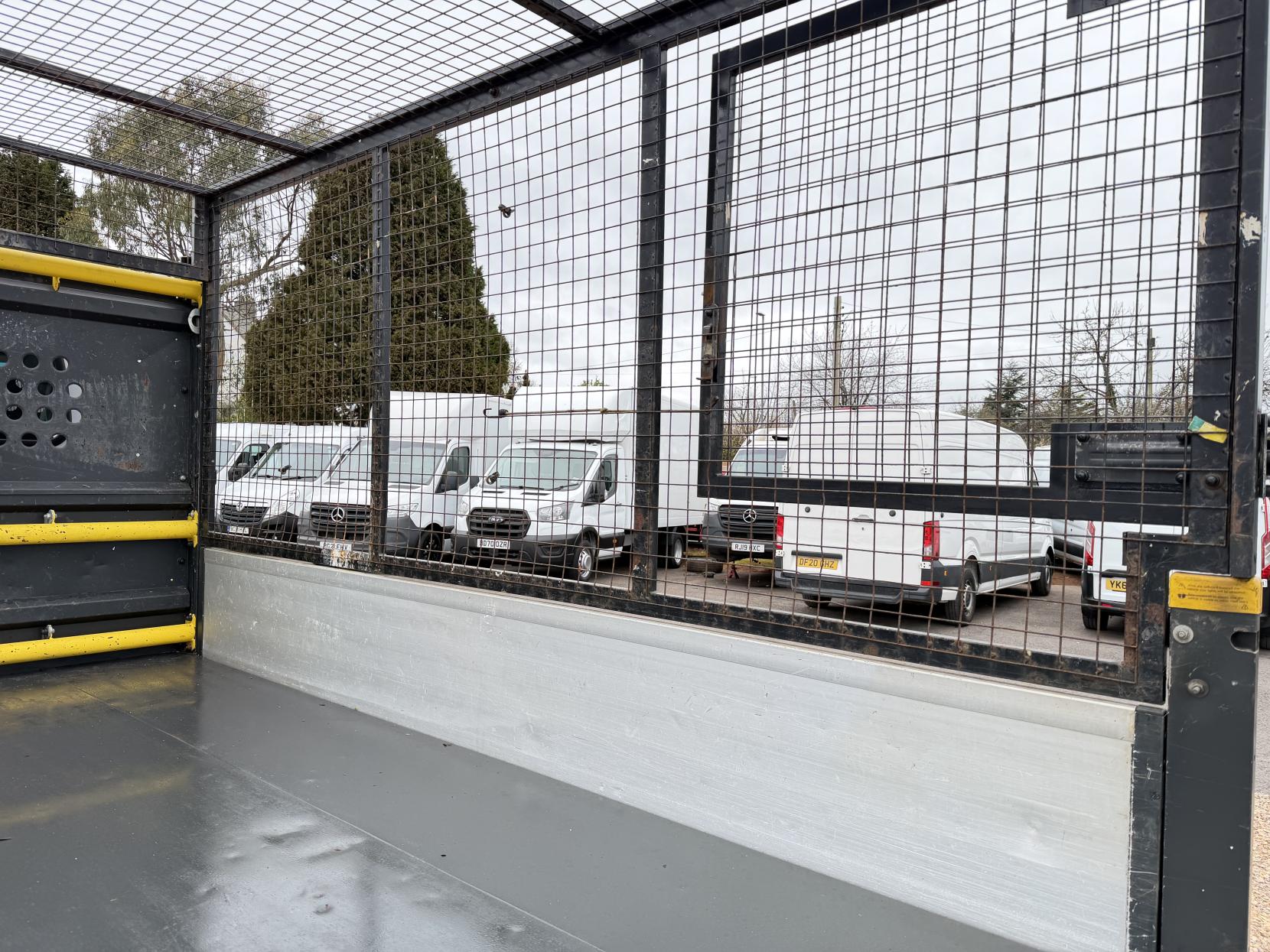 Mercedes-Benz Sprinter 2.1 316 CDI Chassis Cab 2dr Diesel Manual RWD L2 Euro 6 (163 ps)