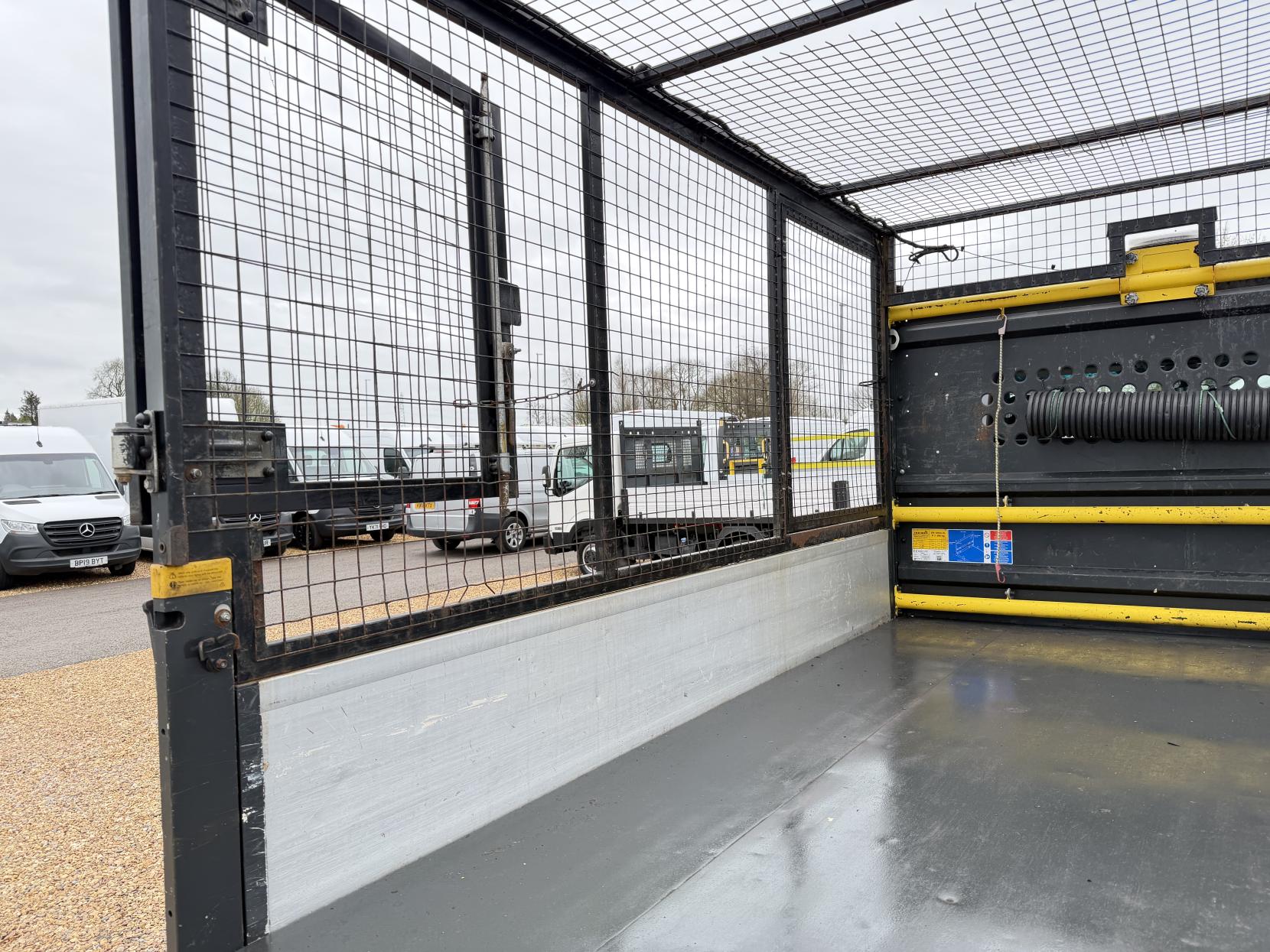 Mercedes-Benz Sprinter 2.1 316 CDI Chassis Cab 2dr Diesel Manual RWD L2 Euro 6 (163 ps)