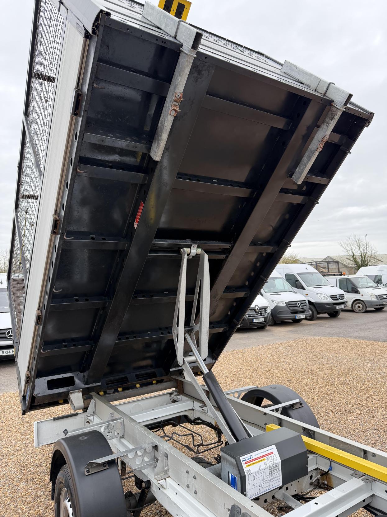 Mercedes-Benz Sprinter 2.1 316 CDI Chassis Cab 2dr Diesel Manual RWD L2 Euro 6 (163 ps)