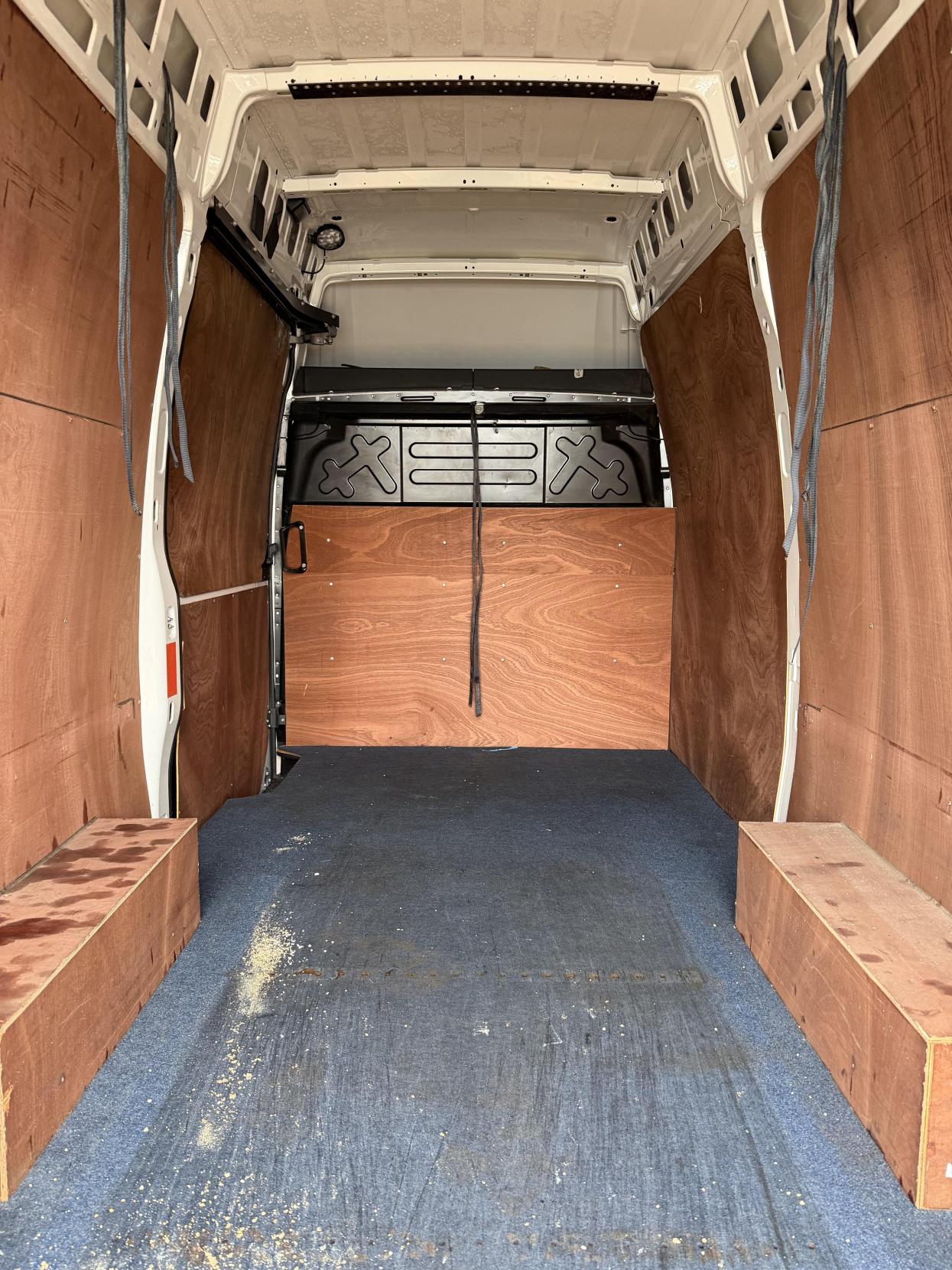 Iveco Daily 2.3 35S 3520 Panel Van LCV (2019 - )