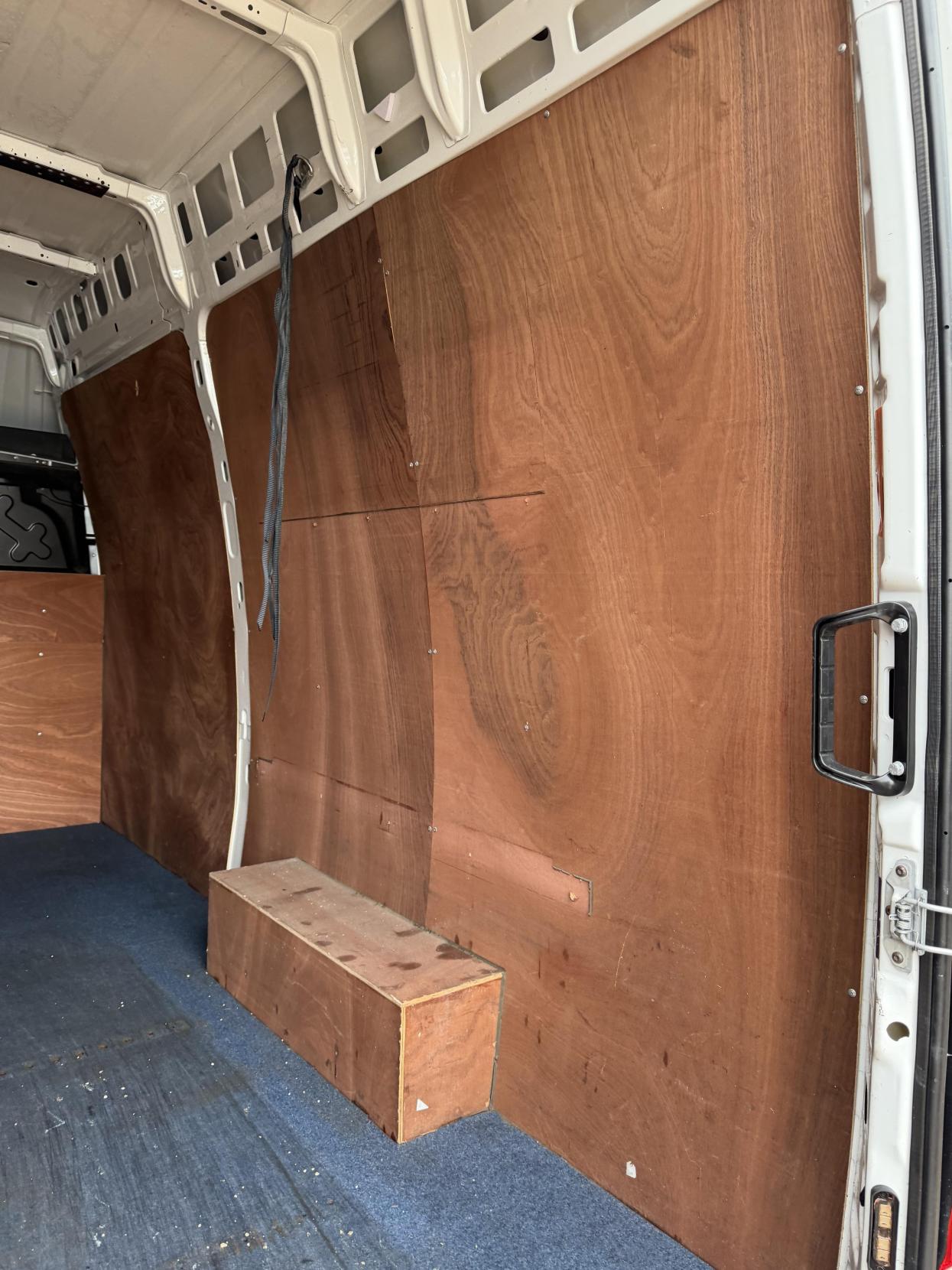 Iveco Daily 2.3 35S 3520 Panel Van LCV (2019 - )