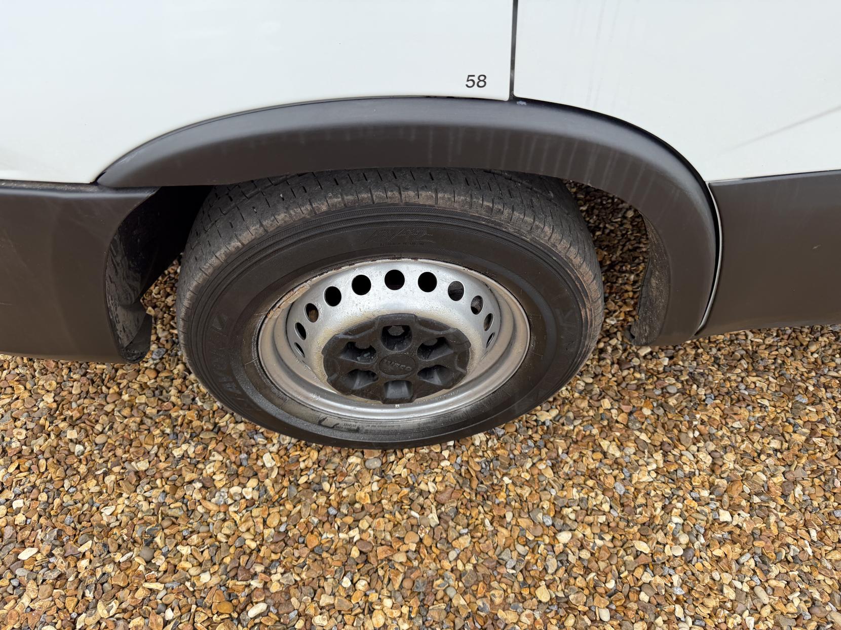 Iveco Daily 2.3 35S 3520 Panel Van LCV (2019 - )