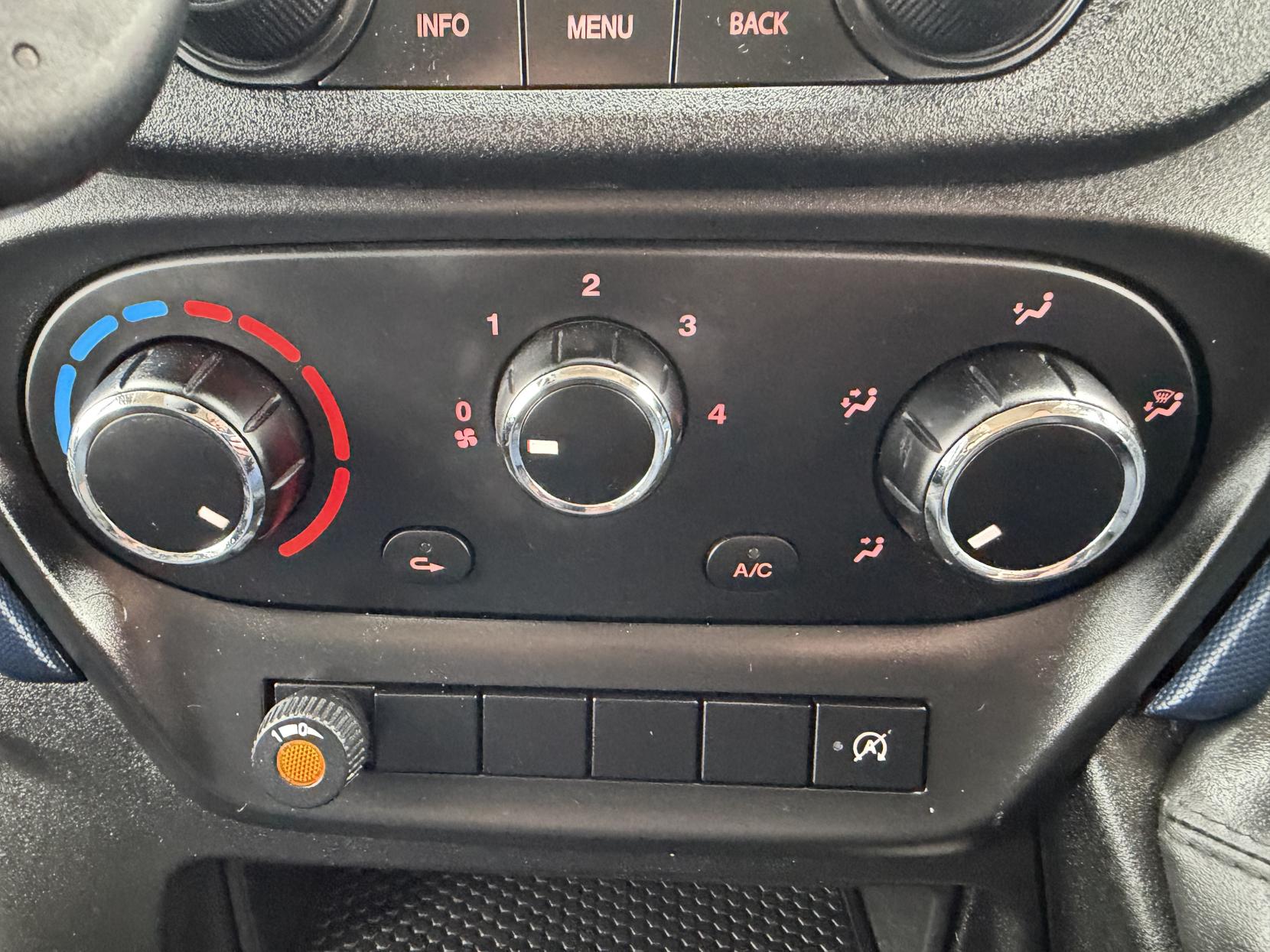 Iveco Daily 2.3 35S 3520 Panel Van LCV (2019 - )