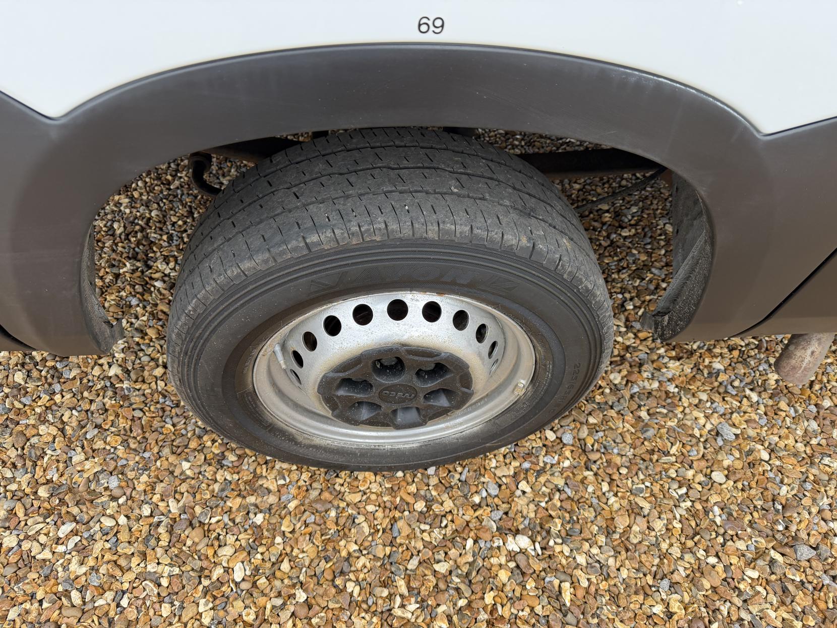 Iveco Daily 2.3 35S 3520 Panel Van LCV (2019 - )