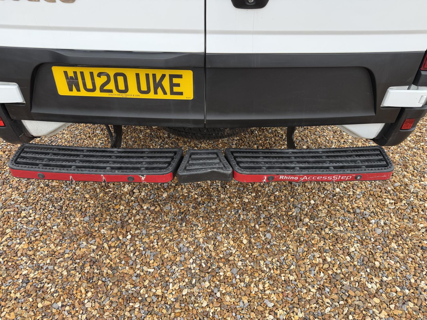 Iveco Daily 2.3 35S 3520 Panel Van LCV (2019 - )