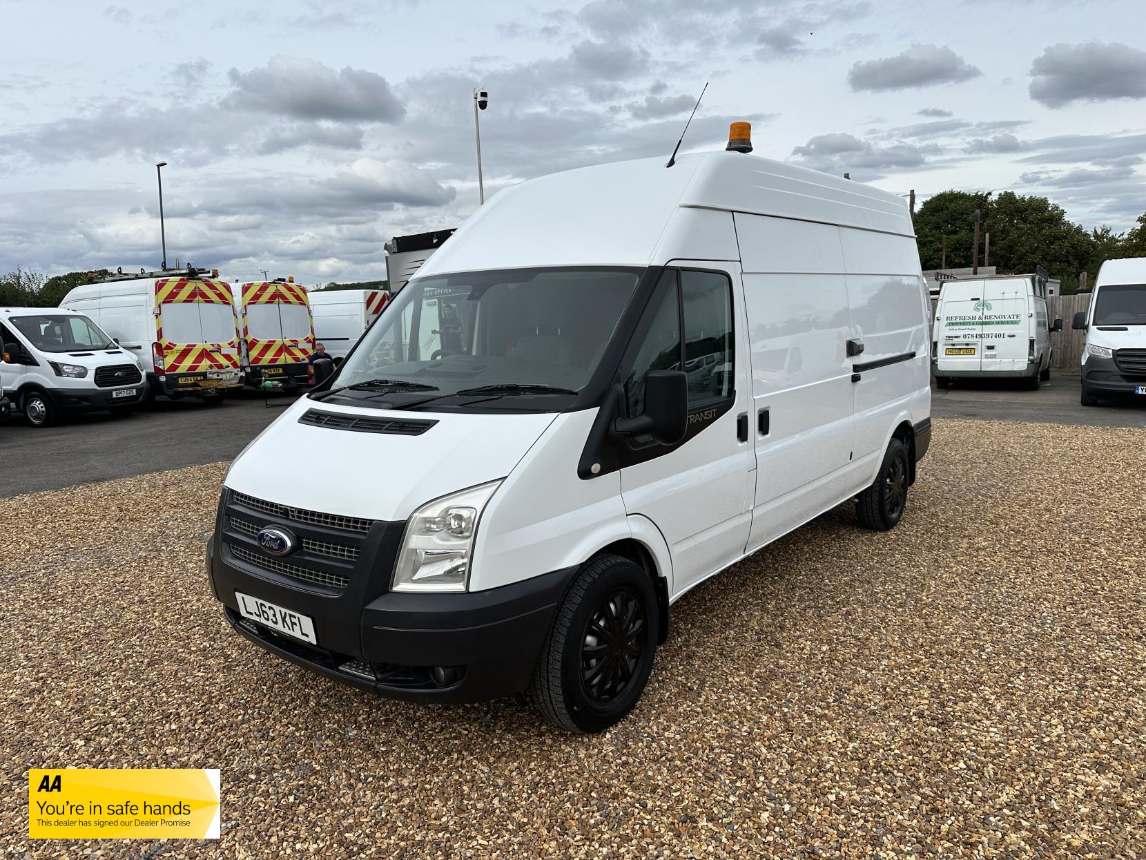 Ford Transit 2.2 TDCi 350 Panel Van 3dr Diesel Manual RWD L3 H3 (224 g/km, 98 bhp)