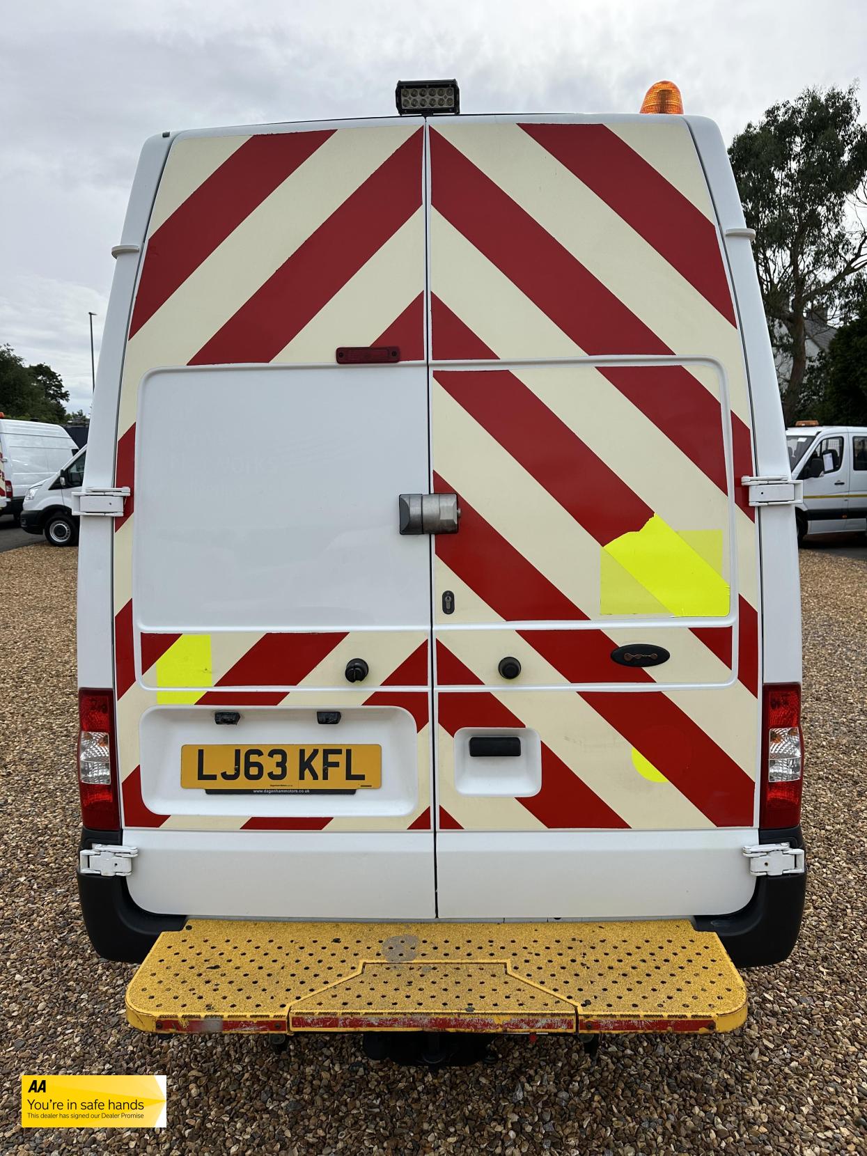 Ford Transit 2.2 TDCi 350 Panel Van 3dr Diesel Manual RWD L3 H3 (224 g/km, 98 bhp)