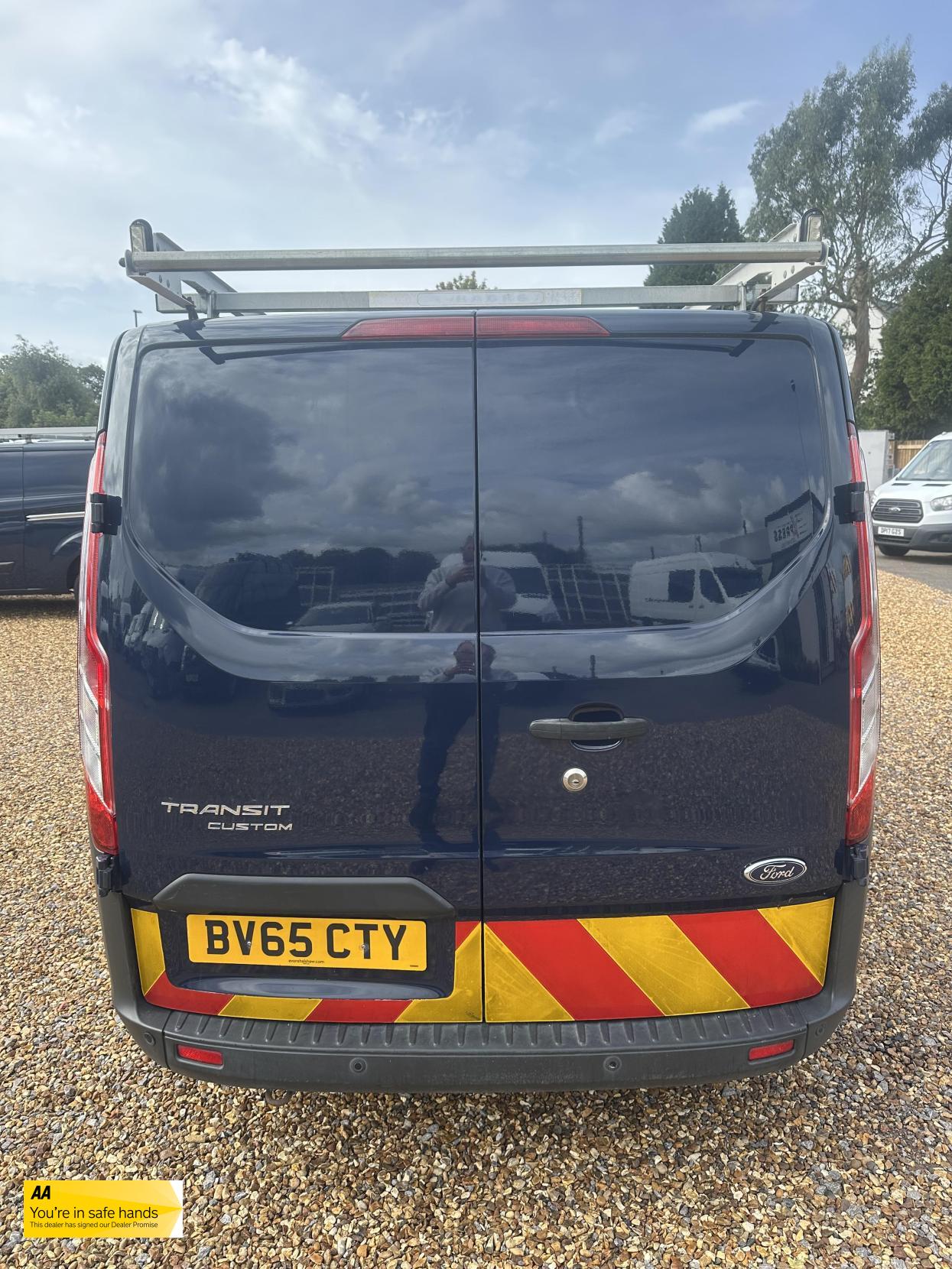 Ford Transit Custom 2.2 TDCi 330 Trend Panel Van 5dr Diesel Manual L2 H1 (197 g/km, 123 bhp)