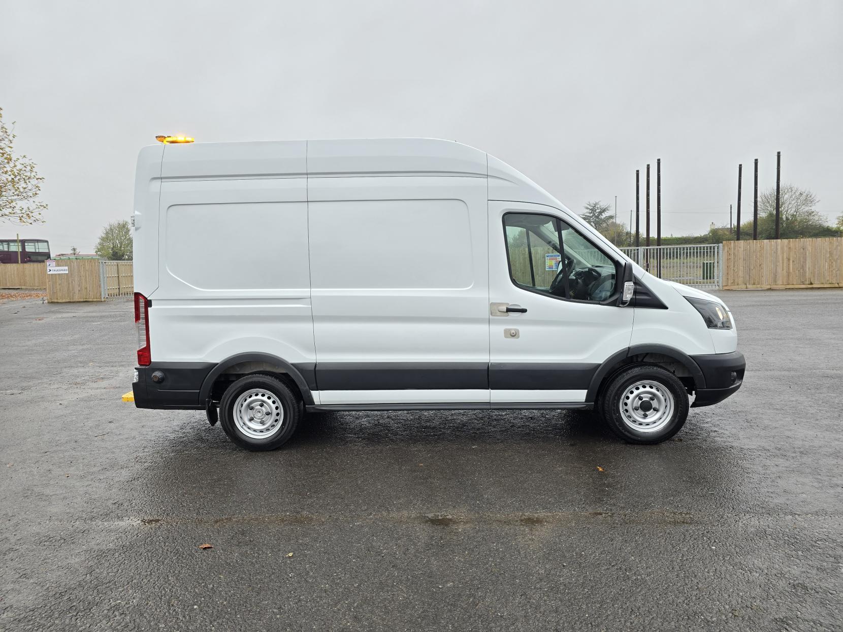 Ford Transit 2.0 350 EcoBlue Panel Van 5dr Diesel Manual RWD L2 H3 Euro 6 (170 ps)