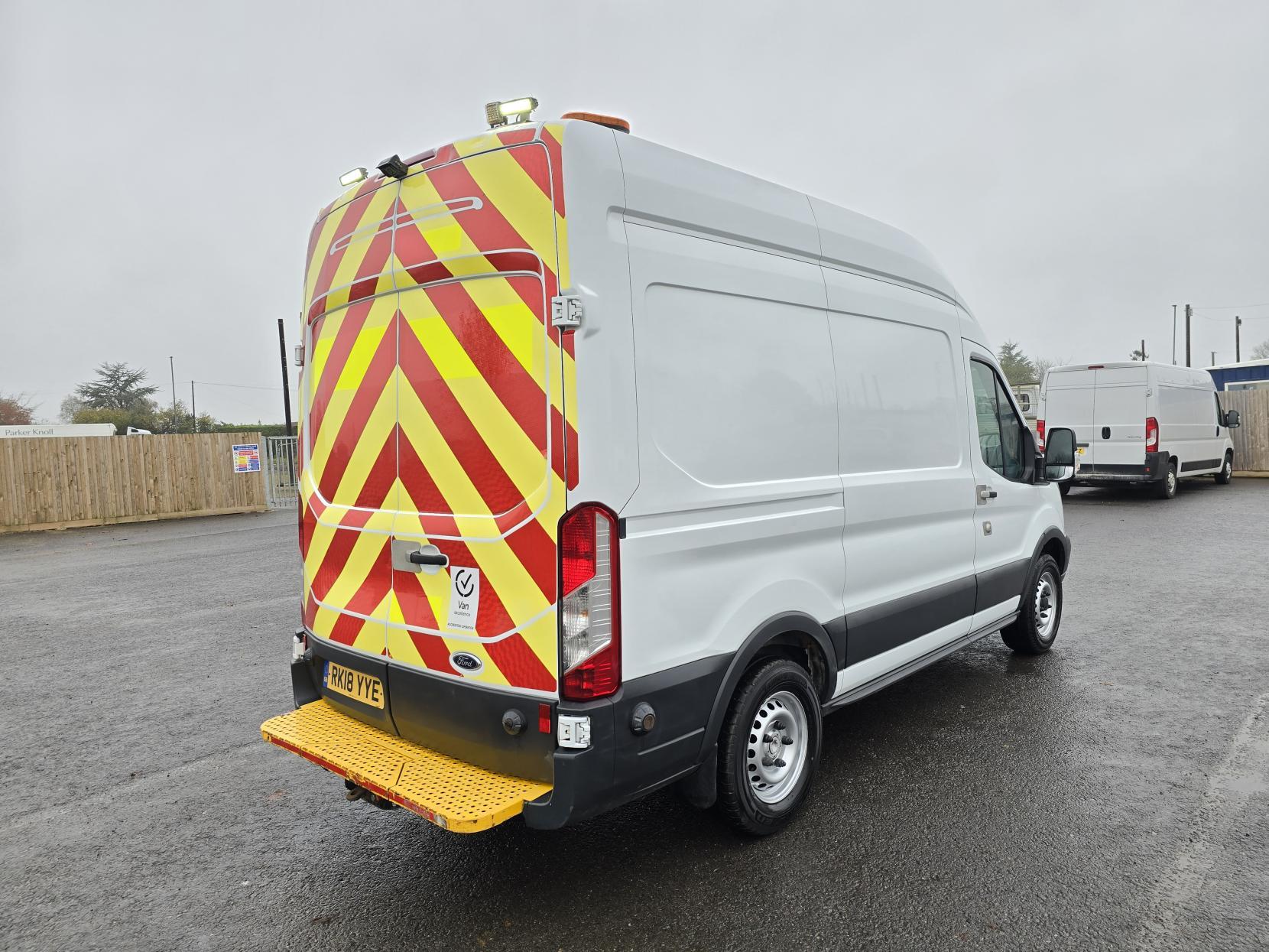 Ford Transit 2.0 350 EcoBlue Panel Van 5dr Diesel Manual RWD L2 H3 Euro 6 (170 ps)