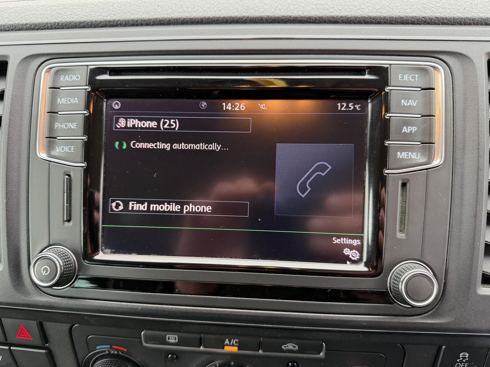 Volkswagen Transporter 2.0 BiTDI T32 BlueMotion Tech Window Van 4dr Diesel DSG 4Motion SWB Euro 6 (s/s) (204 ps)