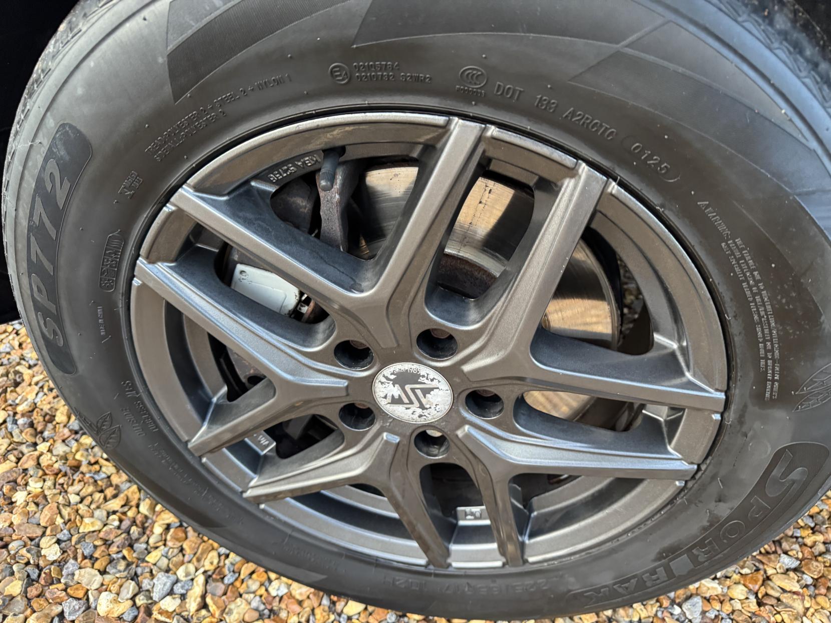 Volkswagen Transporter 2.0 BiTDI T32 BlueMotion Tech Window Van 4dr Diesel DSG 4Motion SWB Euro 6 (s/s) (204 ps)