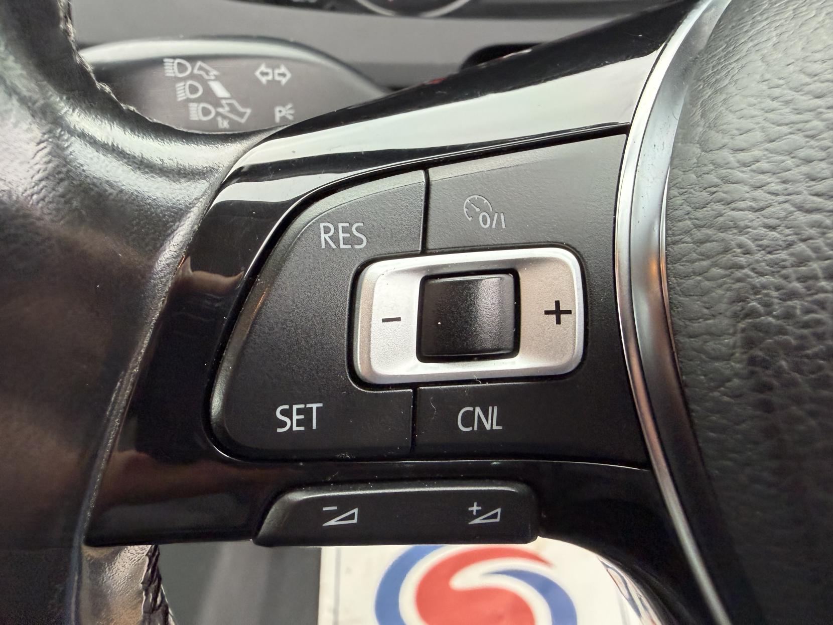 Volkswagen Transporter 2.0 BiTDI T32 BlueMotion Tech Window Van 4dr Diesel DSG 4Motion SWB Euro 6 (s/s) (204 ps)