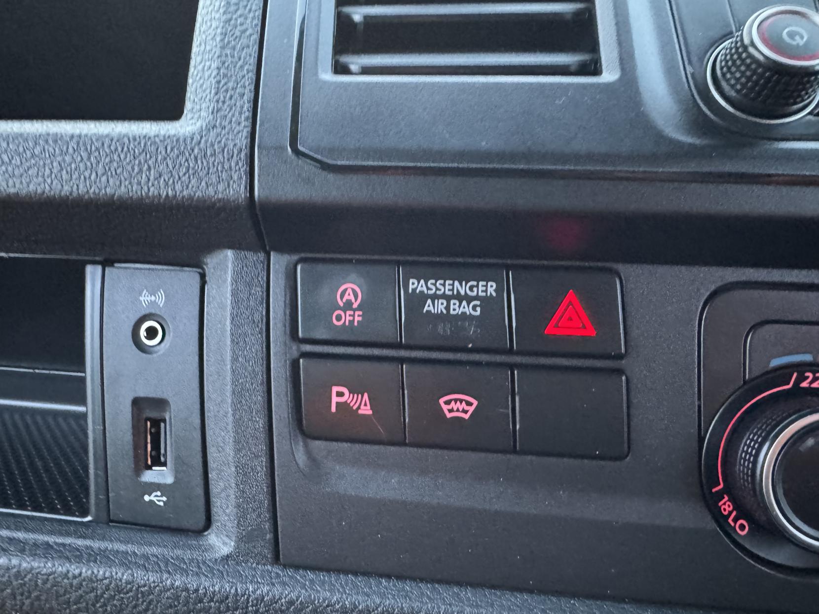 Volkswagen Transporter 2.0 BiTDI T32 BlueMotion Tech Window Van 4dr Diesel DSG 4Motion SWB Euro 6 (s/s) (204 ps)