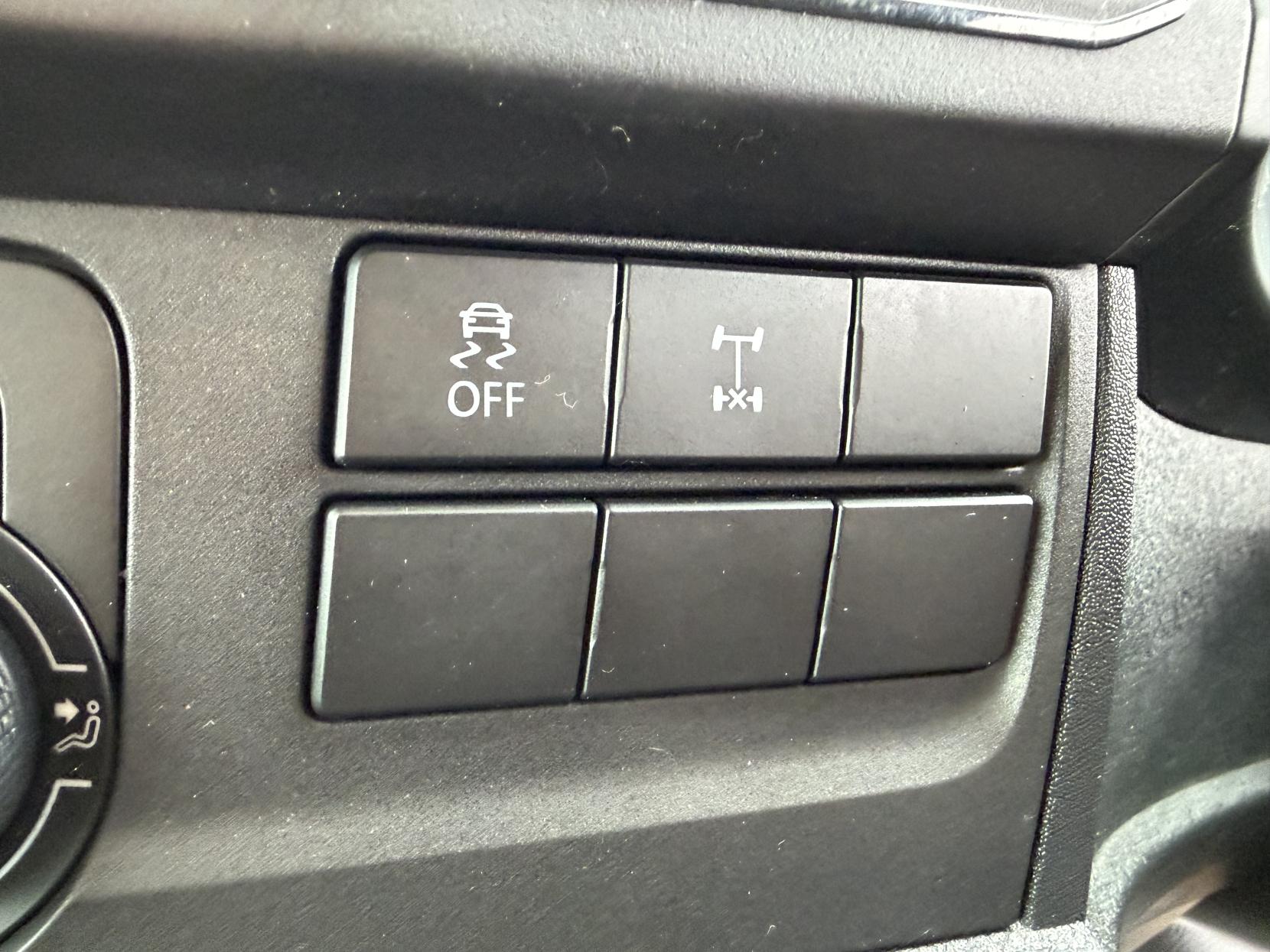 Volkswagen Transporter 2.0 BiTDI T32 BlueMotion Tech Window Van 4dr Diesel DSG 4Motion SWB Euro 6 (s/s) (204 ps)