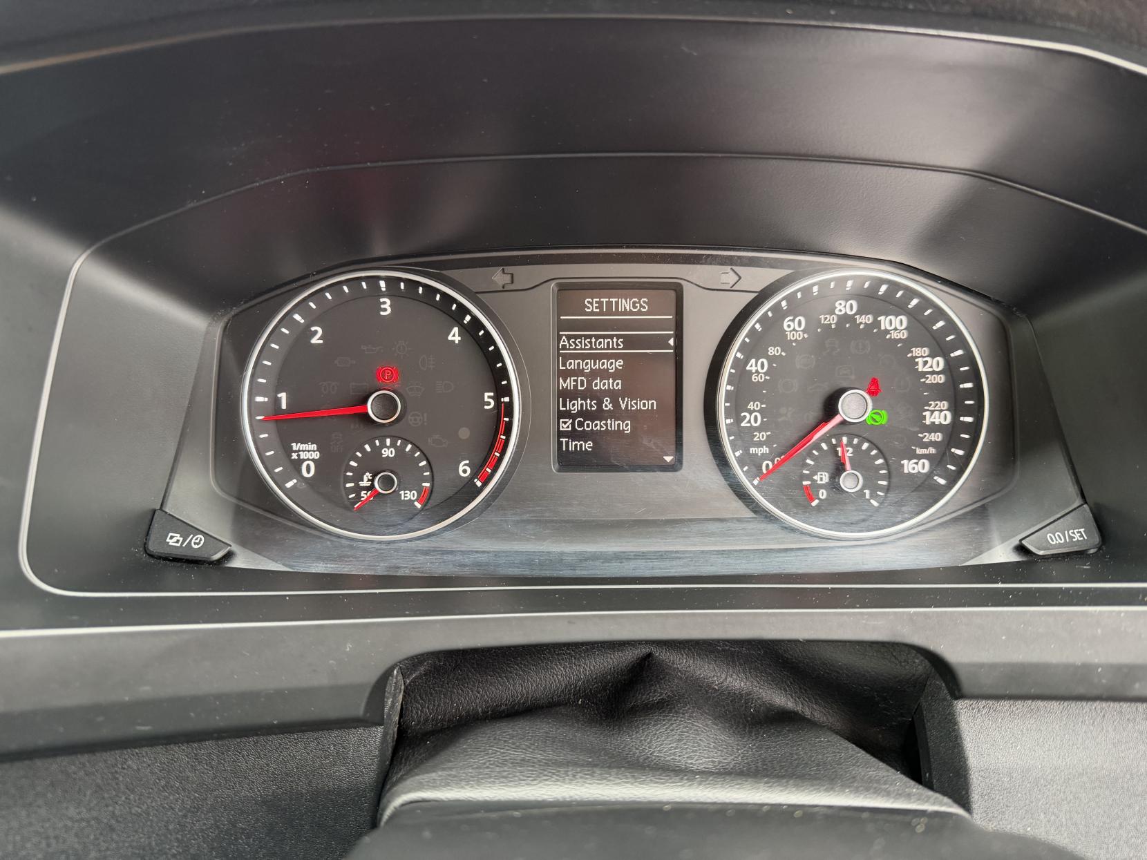 Volkswagen Transporter 2.0 BiTDI T32 BlueMotion Tech Window Van 4dr Diesel DSG 4Motion SWB Euro 6 (s/s) (204 ps)