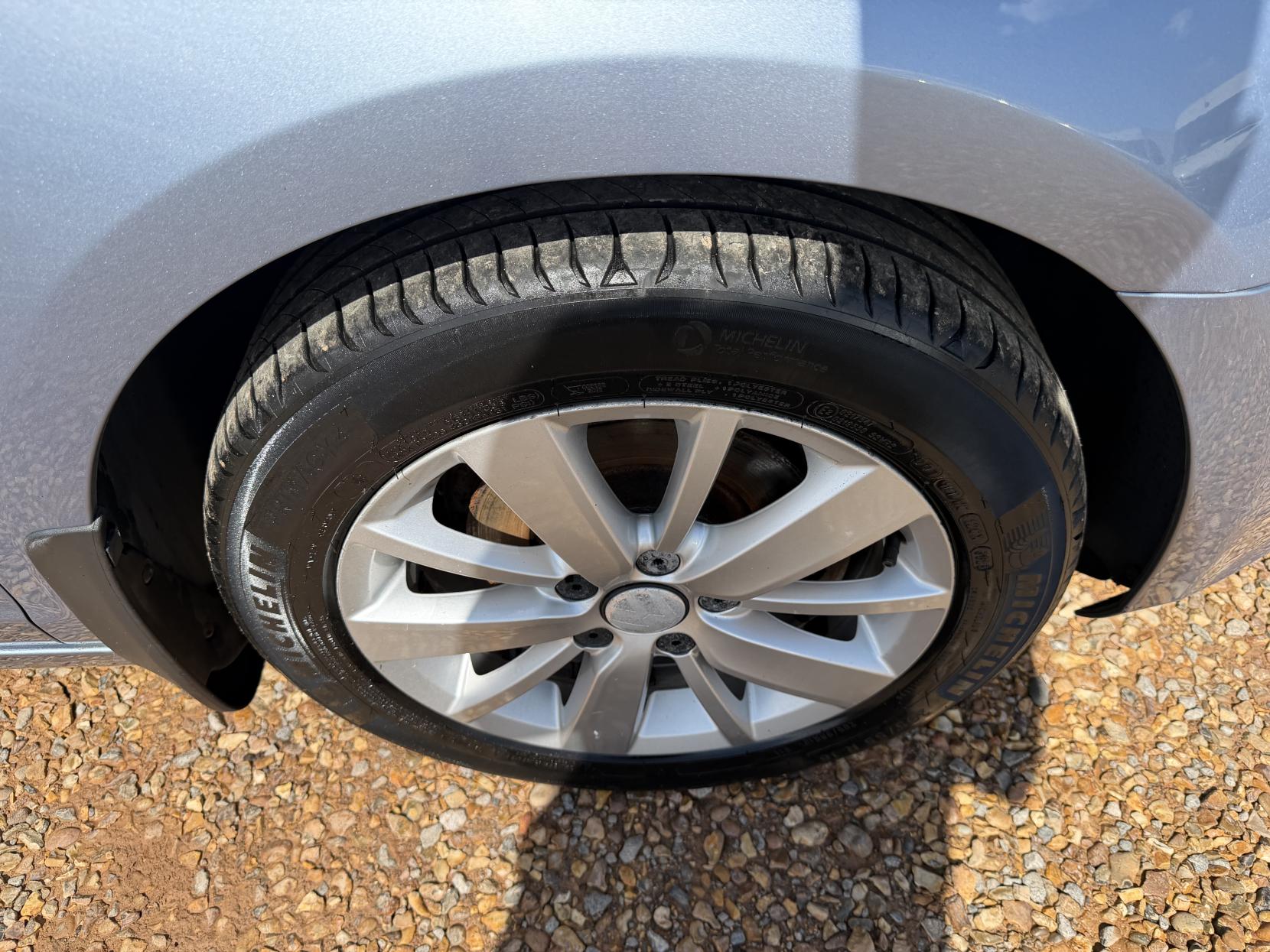 2011 Volkswagen Golf 1.6 TDI Match Hatchback 3dr Diesel Manual Euro 5 (105 ps) - Thumbnail 36