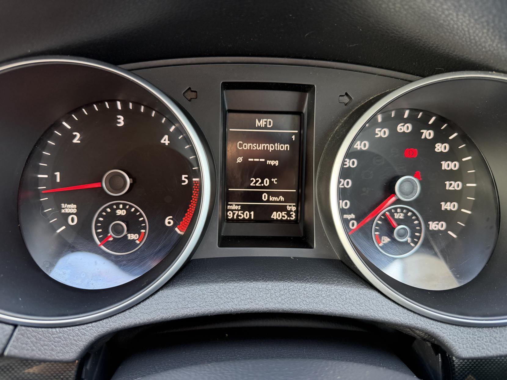 2011 Volkswagen Golf 1.6 TDI Match Hatchback 3dr Diesel Manual Euro 5 (105 ps) - Thumbnail 23
