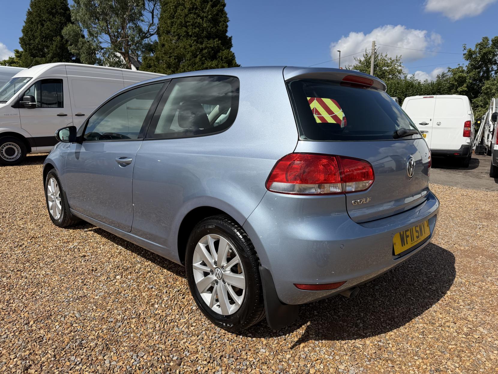 2011 Volkswagen Golf 1.6 TDI Match Hatchback 3dr Diesel Manual Euro 5 (105 ps) - Thumbnail 9