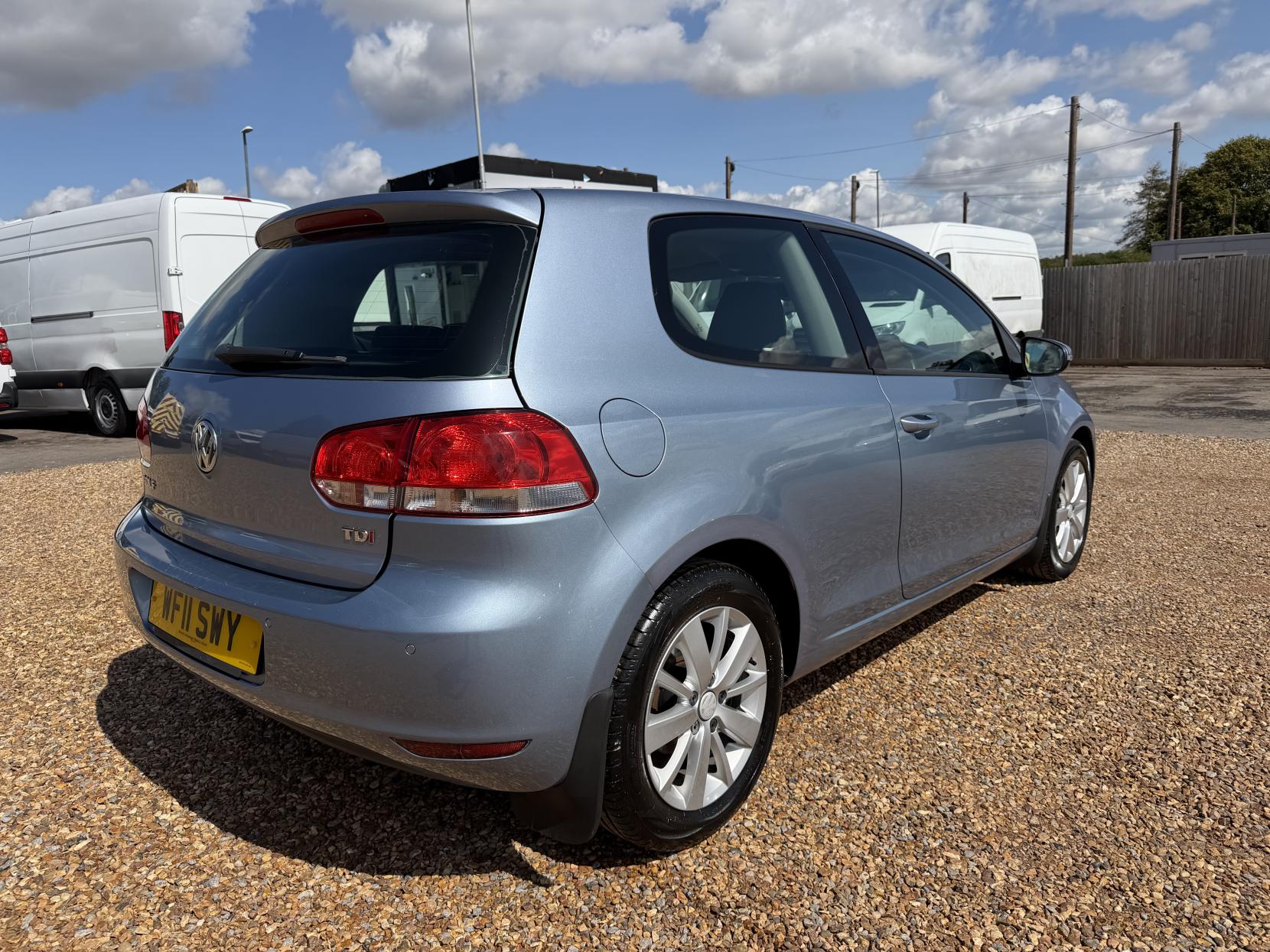2011 Volkswagen Golf 1.6 TDI Match Hatchback 3dr Diesel Manual Euro 5 (105 ps) - Thumbnail 12