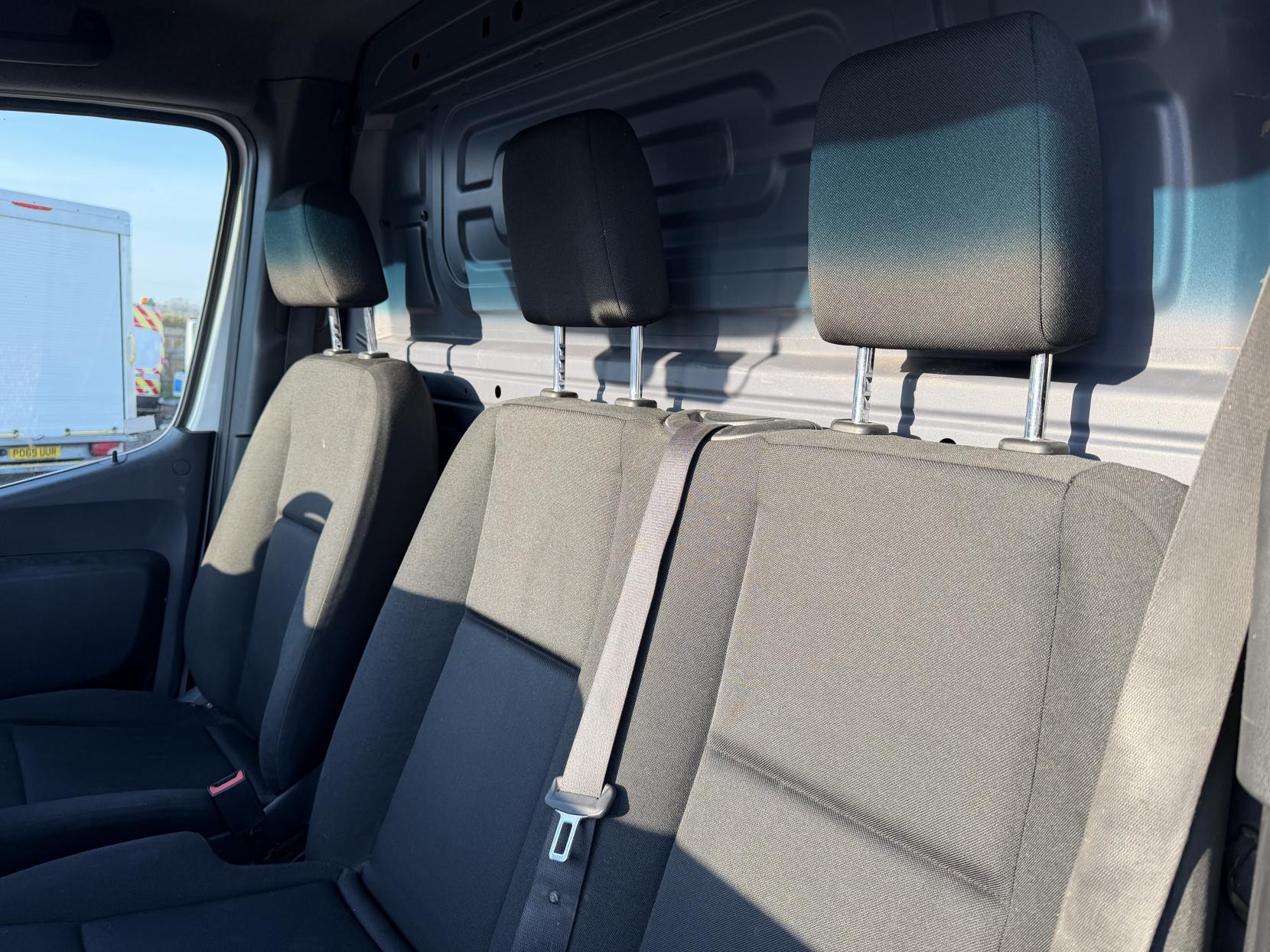 Mercedes-Benz Sprinter 2.1 316 CDI Panel Van 5dr Diesel Manual RWD L2 H2 Euro 6 (163 ps)