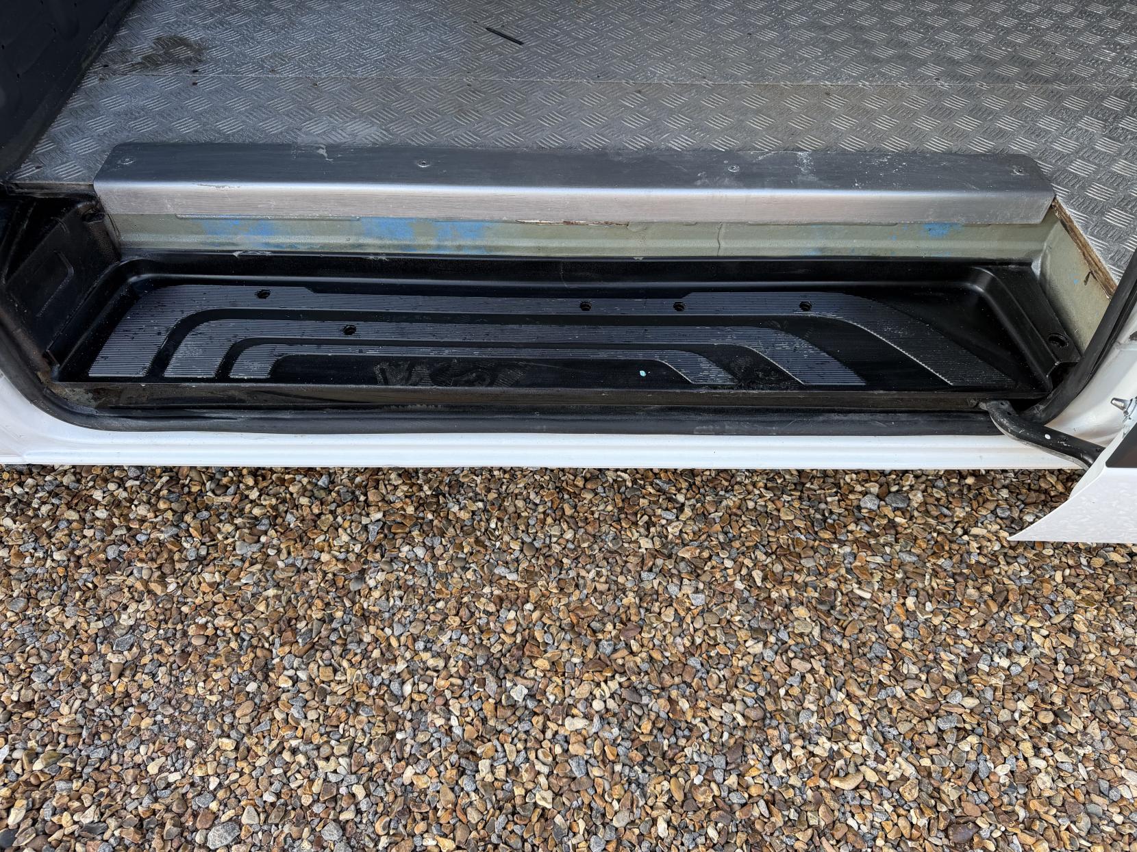 Mercedes-Benz Sprinter 2.1 316 CDI Panel Van 5dr Diesel Manual RWD L2 H2 Euro 6 (163 ps)