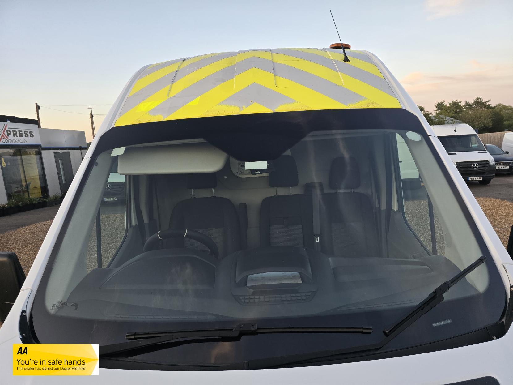 Ford Transit 2.0 350 EcoBlue Panel Van 5dr Diesel Manual RWD L2 H3 Euro 6 (170 ps)