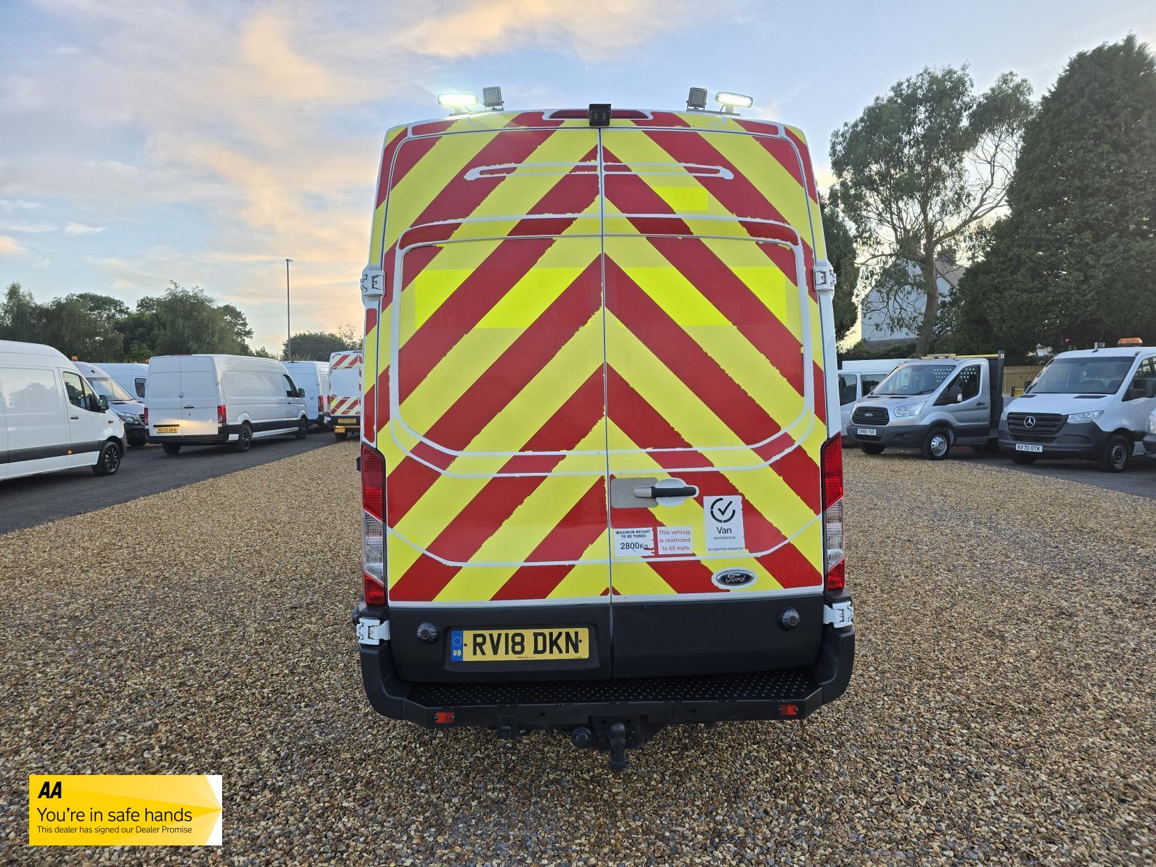 Ford Transit 2.0 350 EcoBlue Panel Van 5dr Diesel Manual RWD L2 H3 Euro 6 (170 ps)
