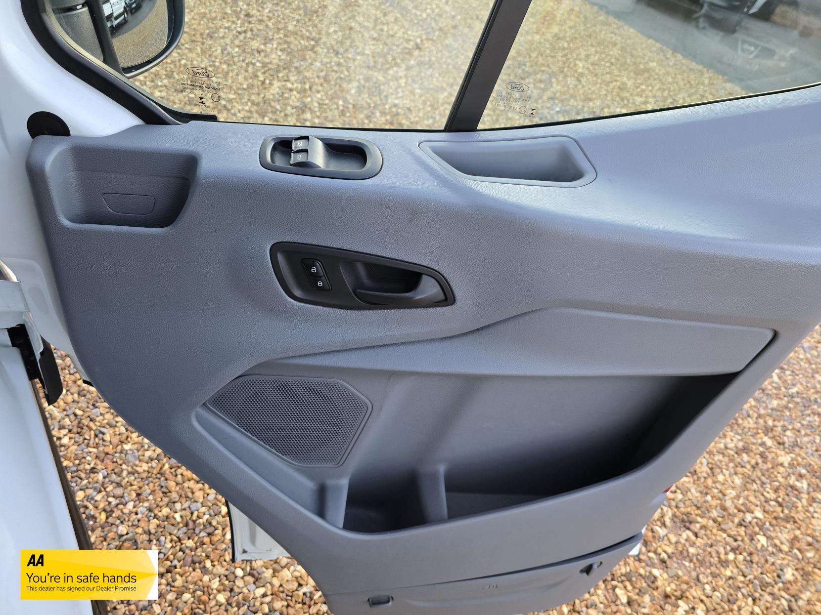 Ford Transit 2.0 350 EcoBlue Panel Van 5dr Diesel Manual RWD L2 H3 Euro 6 (170 ps)