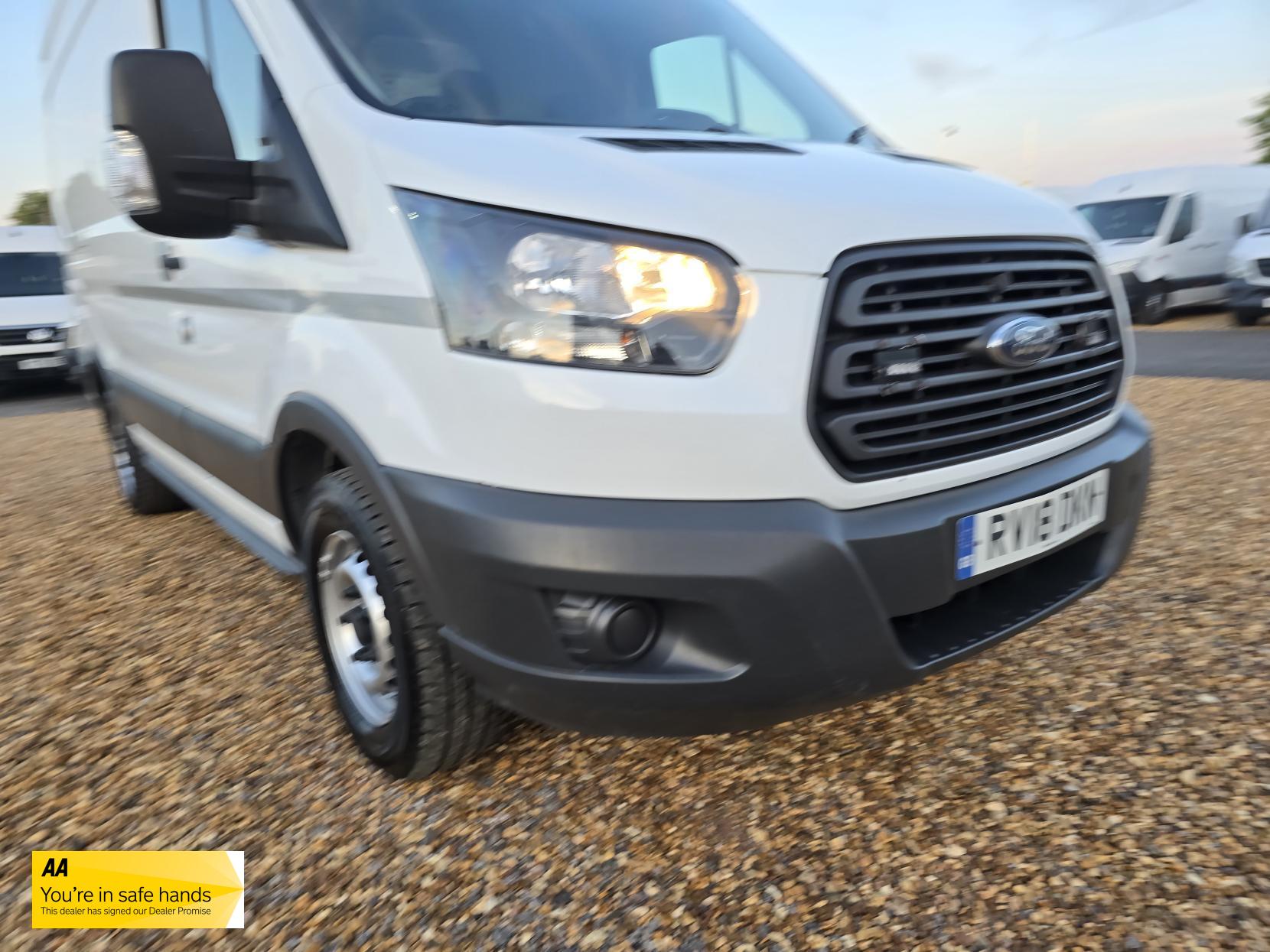 Ford Transit 2.0 350 EcoBlue Panel Van 5dr Diesel Manual RWD L2 H3 Euro 6 (170 ps)