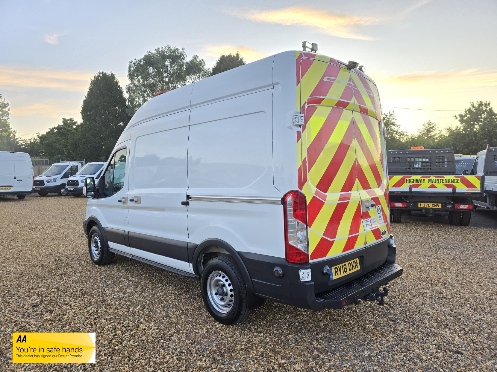 Ford Transit 2.0 350 EcoBlue Panel Van 5dr Diesel Manual RWD L2 H3 Euro 6 (170 ps)