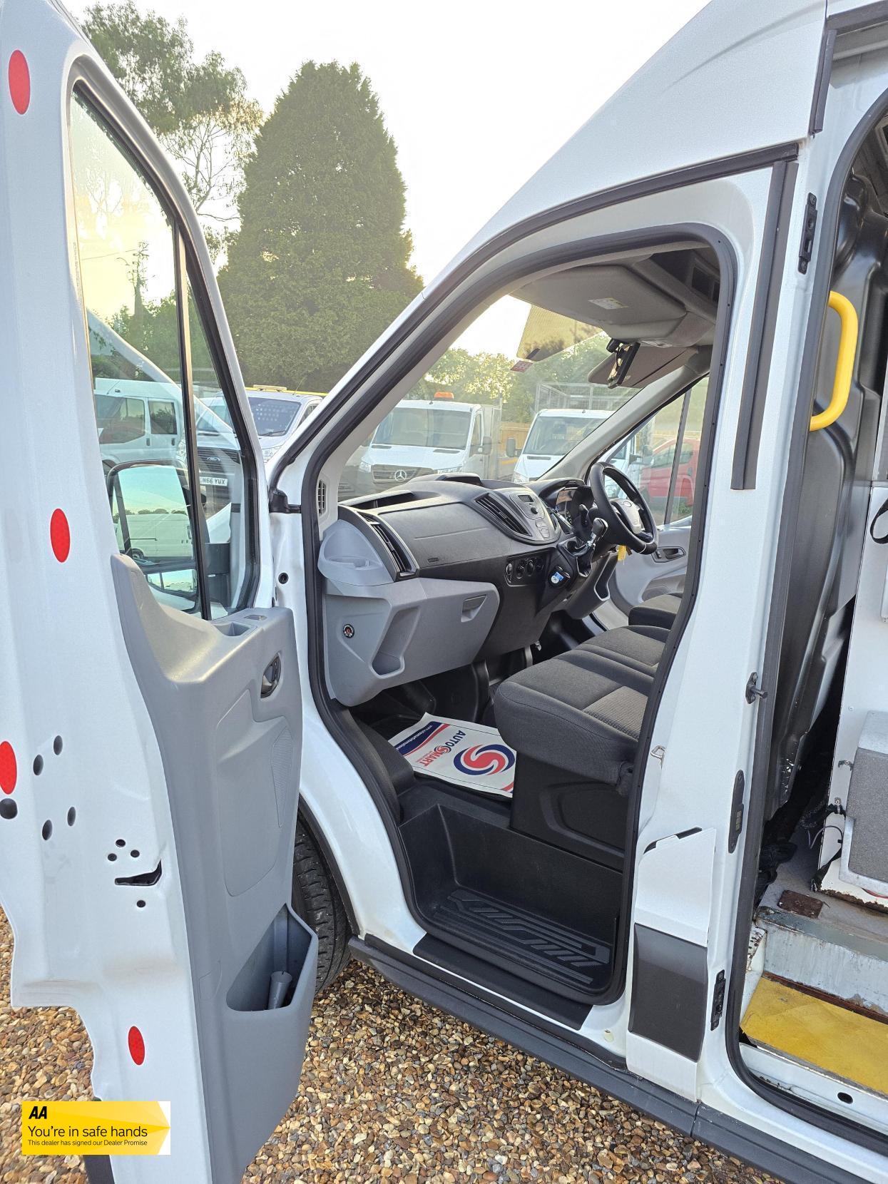 Ford Transit 2.0 350 EcoBlue Panel Van 5dr Diesel Manual RWD L2 H3 Euro 6 (170 ps)