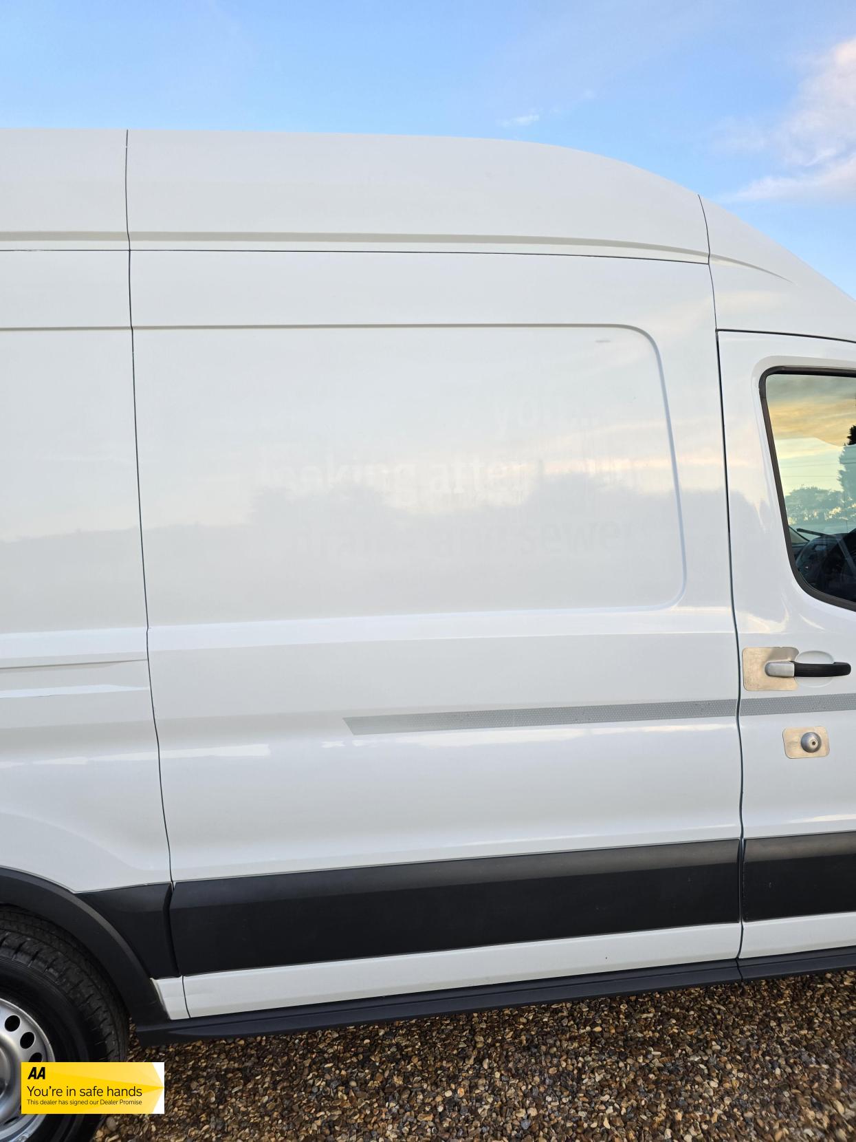 Ford Transit 2.0 350 EcoBlue Panel Van 5dr Diesel Manual RWD L2 H3 Euro 6 (170 ps)