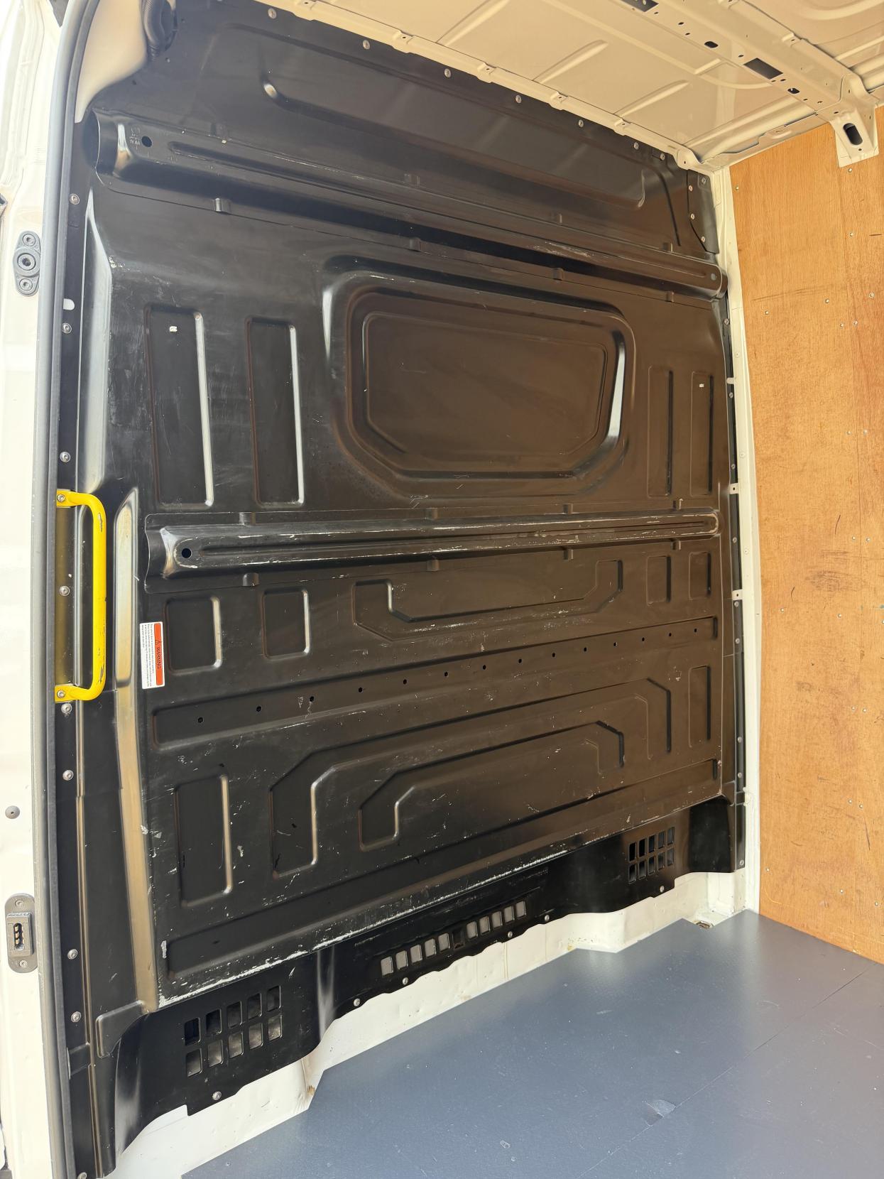 2019 MAN TGE 2.0 3140d Panel Van 5dr Diesel Manual FWD LWB High Roof Euro 6 (s/s) (140 ps) - Thumbnail 35