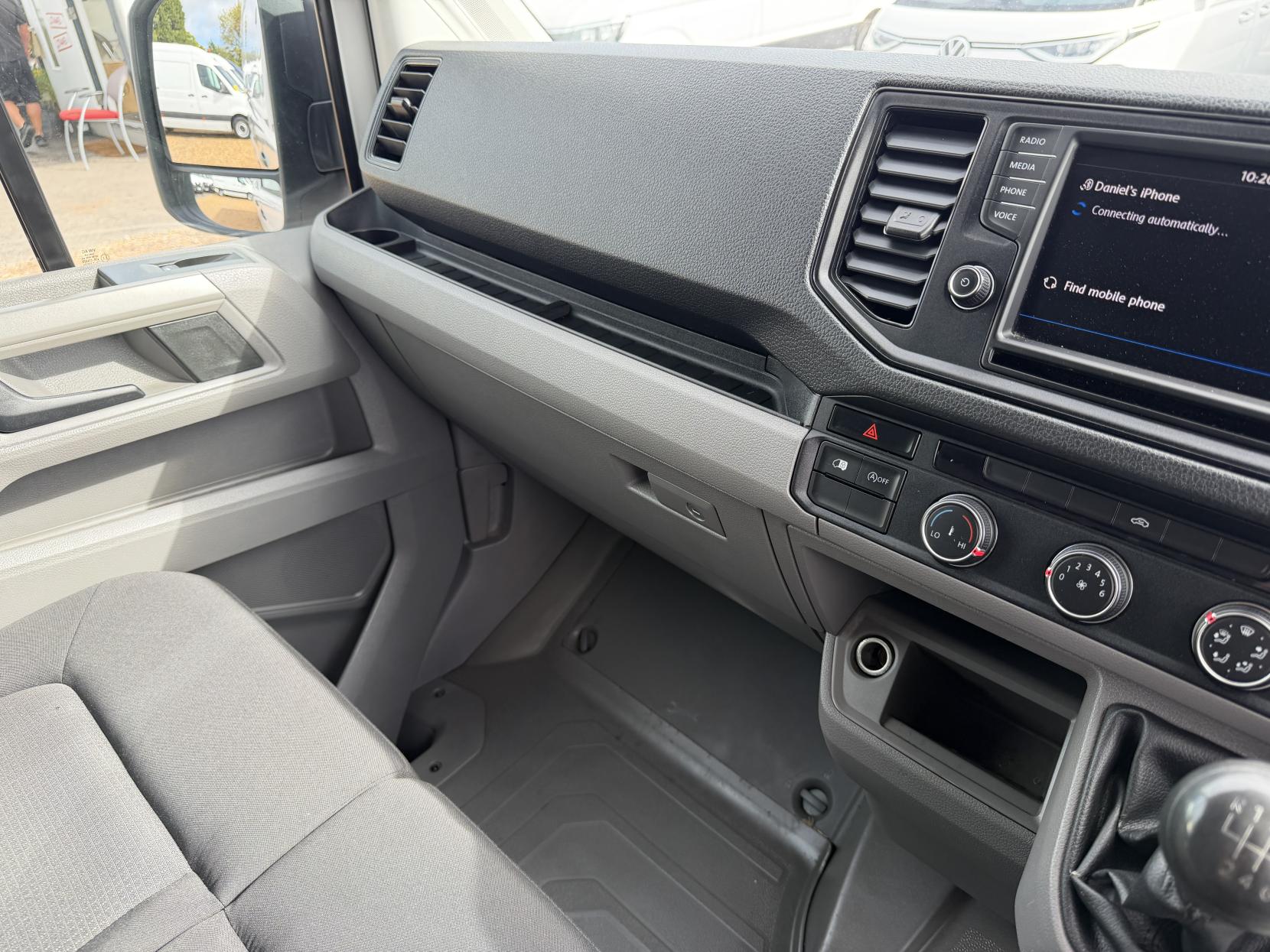 2019 MAN TGE 2.0 3140d Panel Van 5dr Diesel Manual FWD LWB High Roof Euro 6 (s/s) (140 ps) - Thumbnail 33