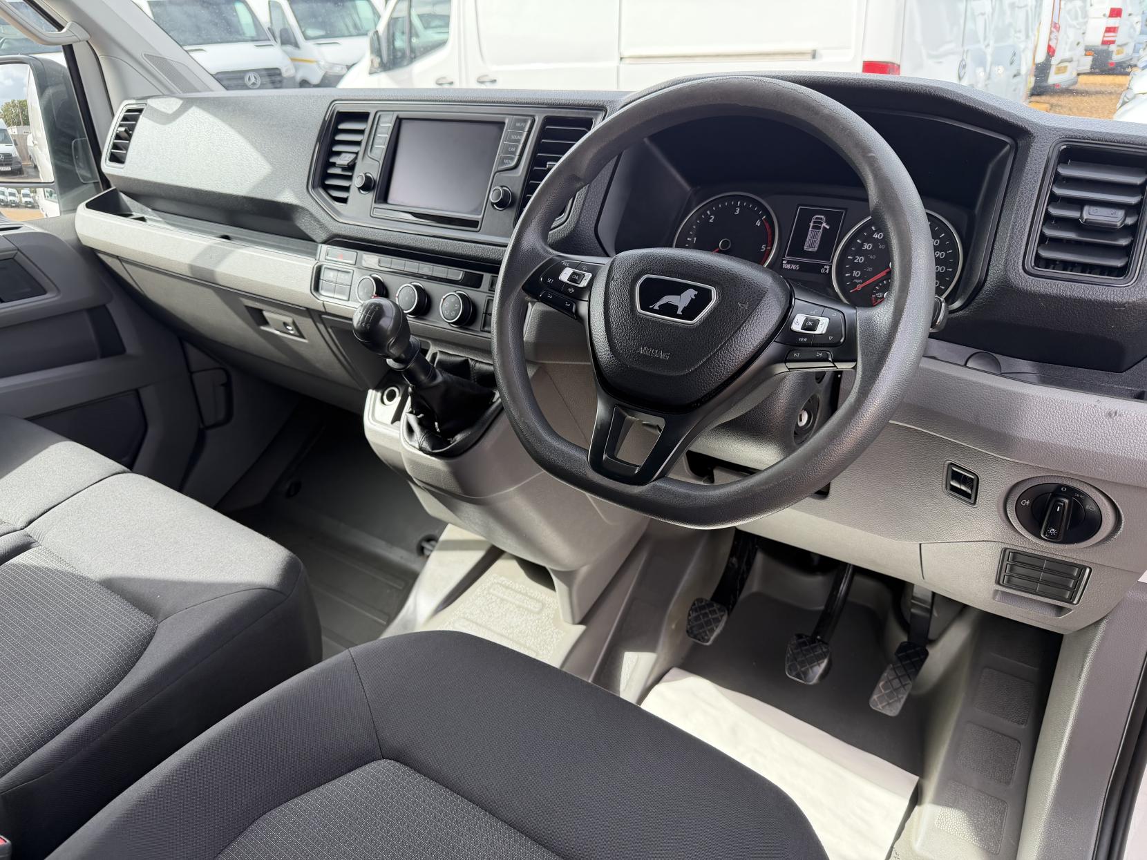 2019 MAN TGE 2.0 3140d Panel Van 5dr Diesel Manual FWD LWB High Roof Euro 6 (s/s) (140 ps) - Thumbnail 2