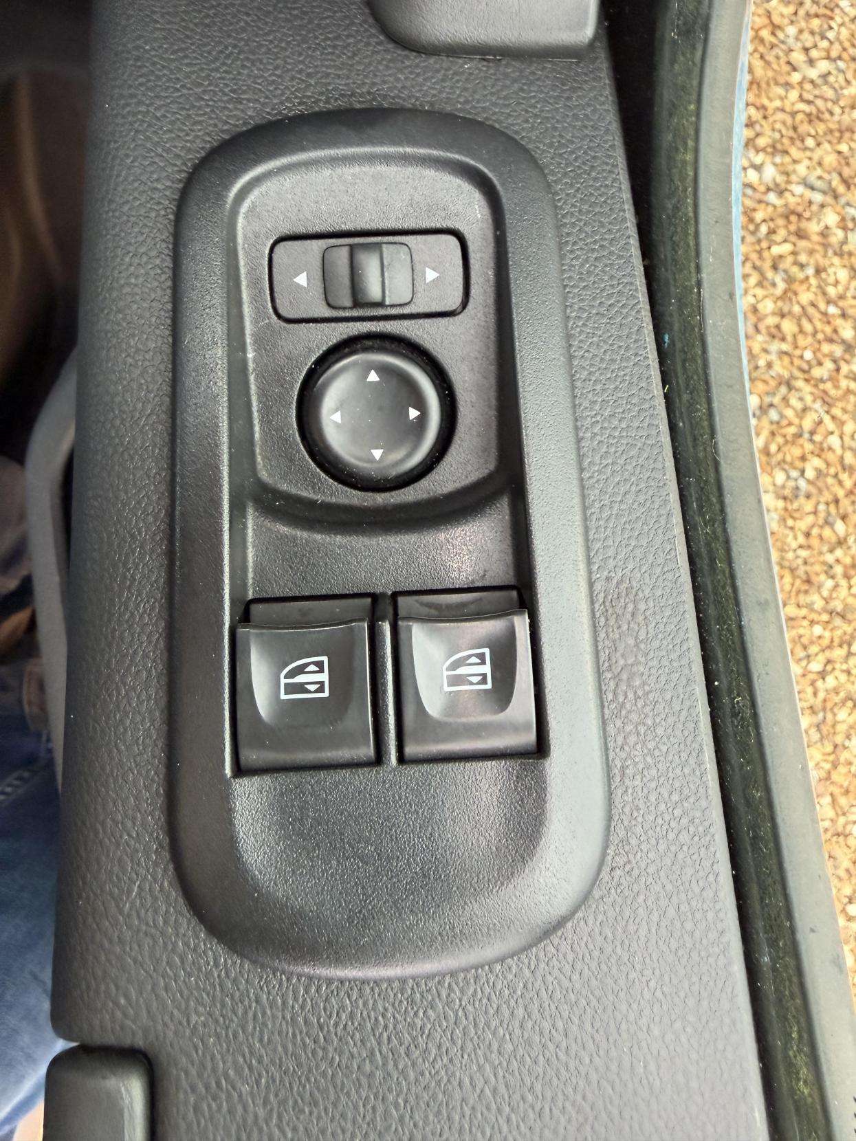 Renault Master 2.3 dCi ENERGY 35 Business Panel Van 4dr Diesel Manual FWD LWB Medium Roof Euro 6 (s/s) (150 bhp)