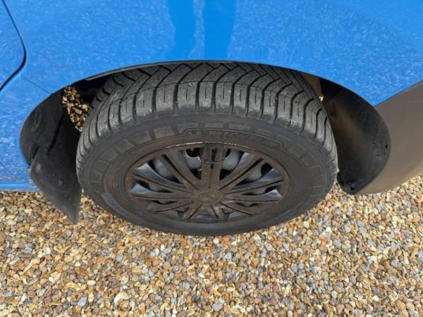 Renault Master 2.3 dCi ENERGY 35 Business Panel Van 4dr Diesel Manual FWD LWB Medium Roof Euro 6 (s/s) (150 bhp)