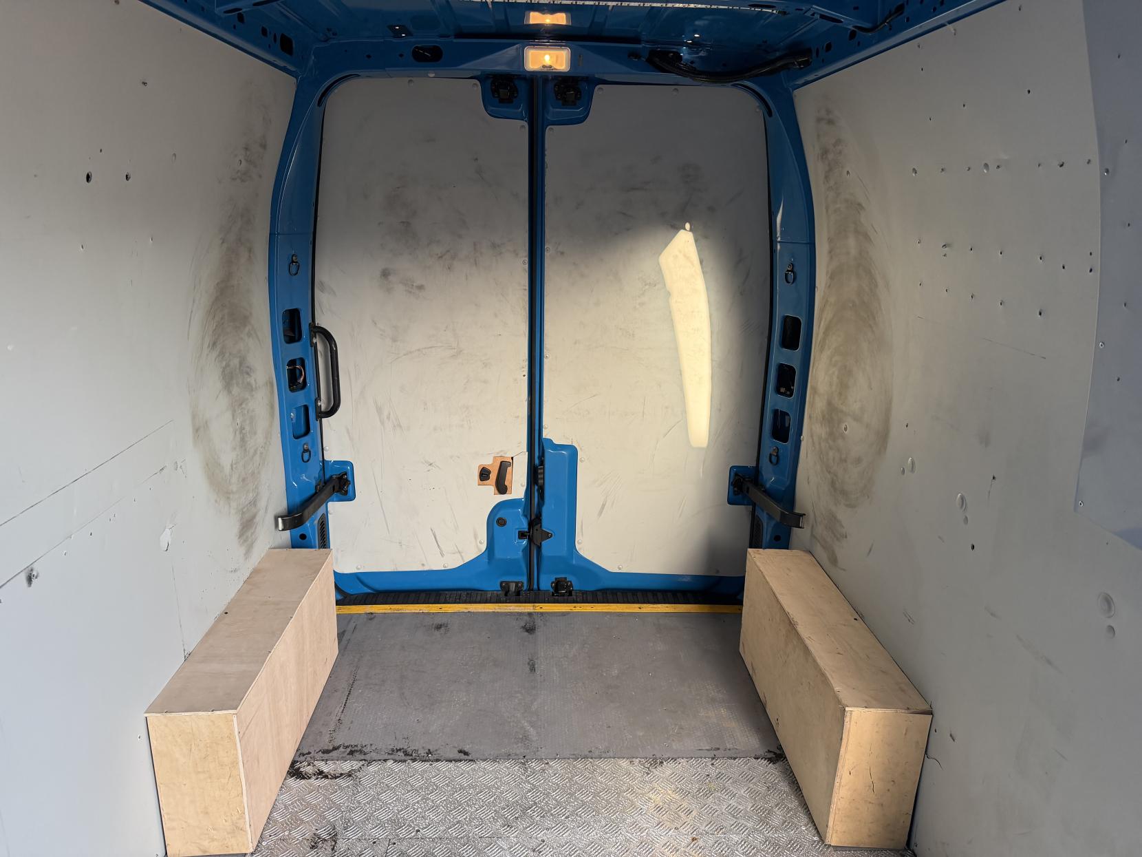 Renault Master 2.3 dCi ENERGY 35 Business Panel Van 4dr Diesel Manual FWD LWB Medium Roof Euro 6 (s/s) (150 bhp)