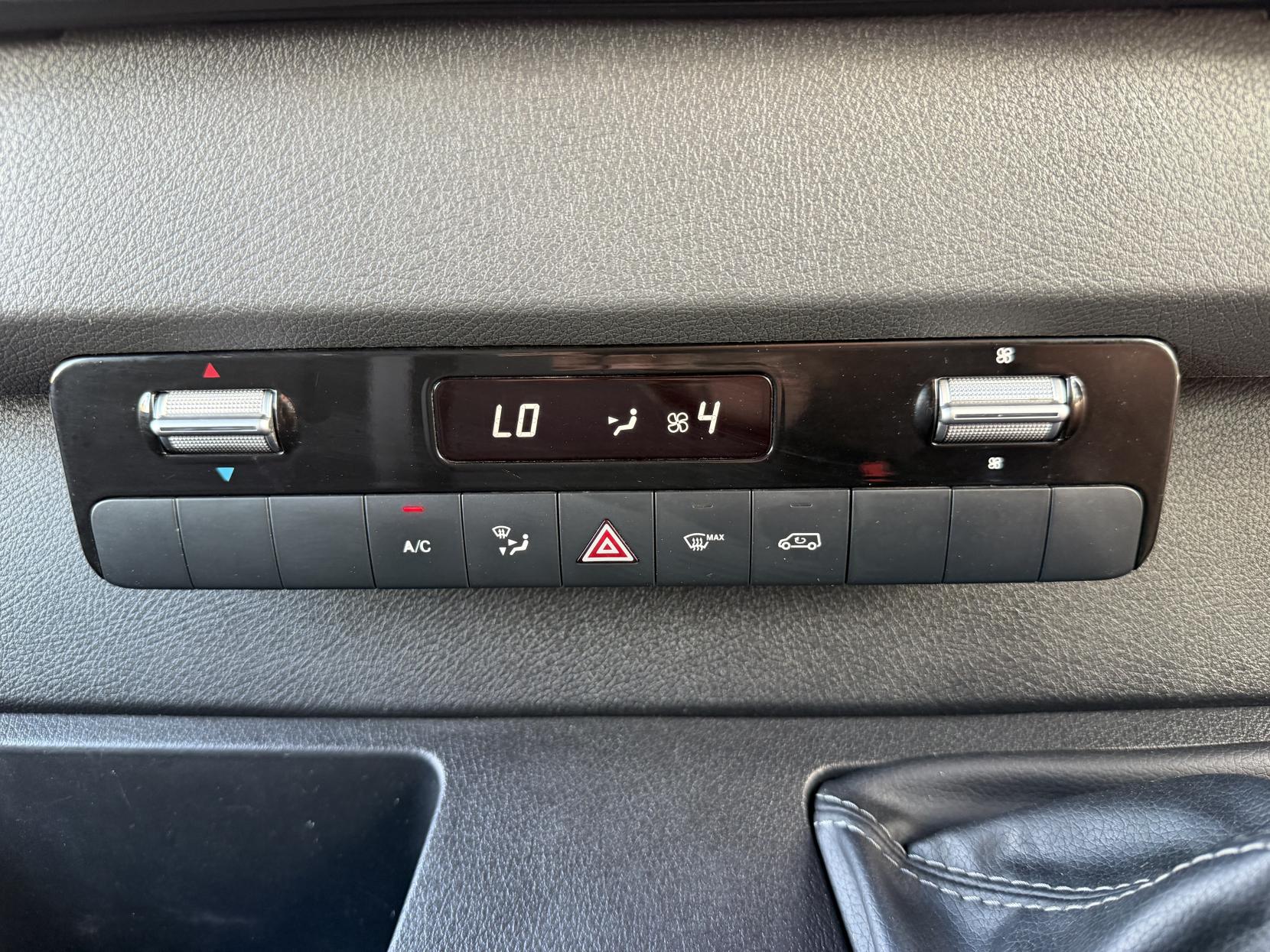 2020 Mercedes-Benz Sprinter 2.1 316 CDI Progressive Panel Van 5dr Diesel Manual RWD L2 H2 Euro 6 (s/s) (163 ps) - Thumbnail 22
